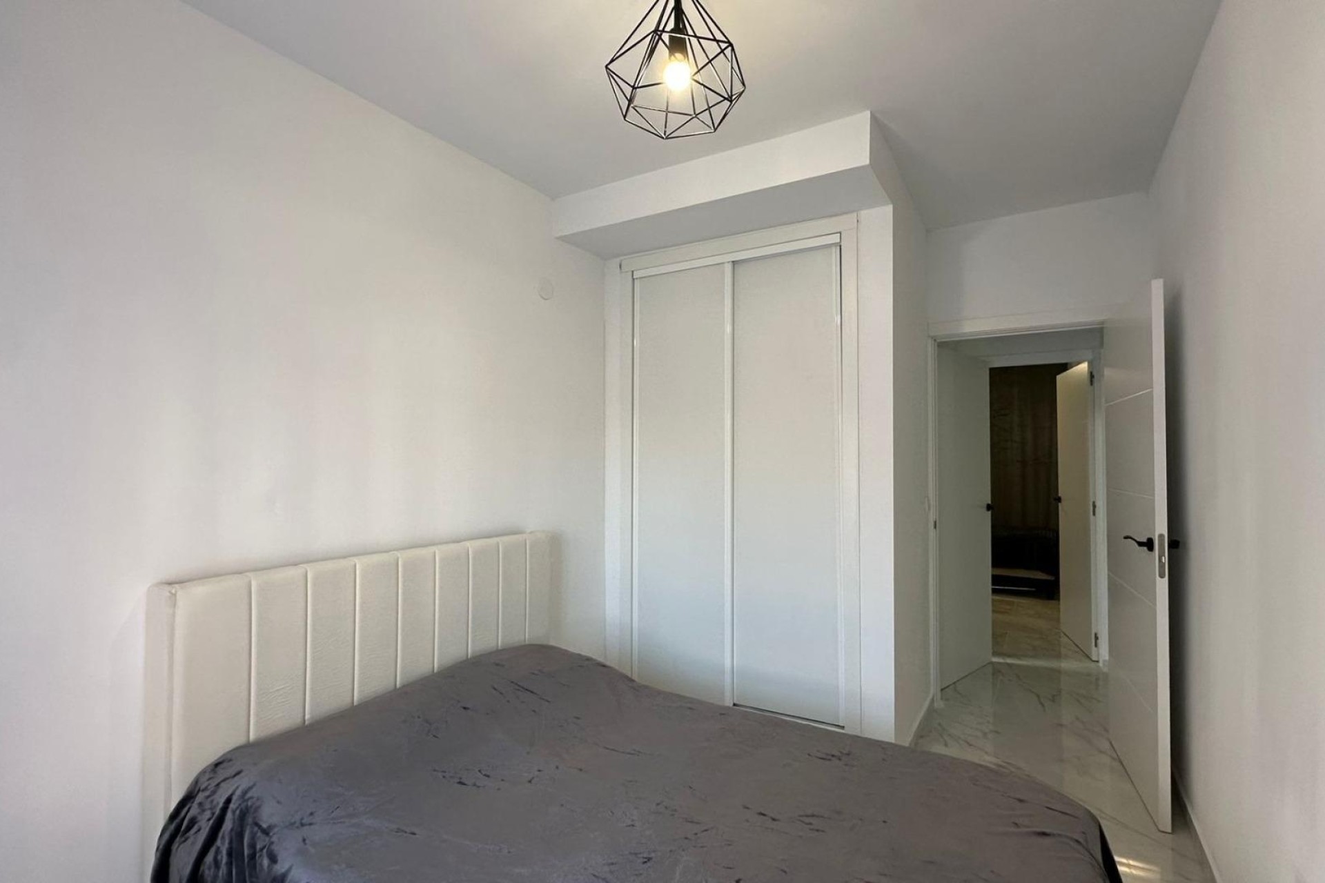 Resale - Wohnung / Appartement -
Torrevieja
