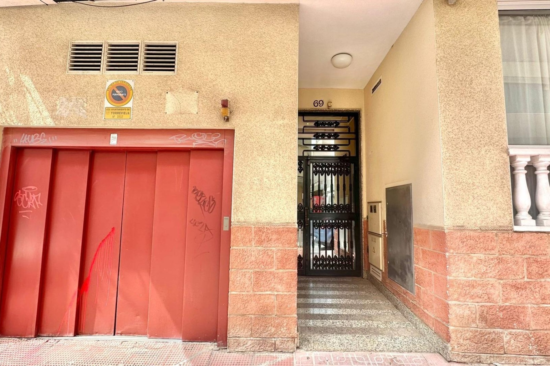 Resale - Wohnung / Appartement -
Torrevieja