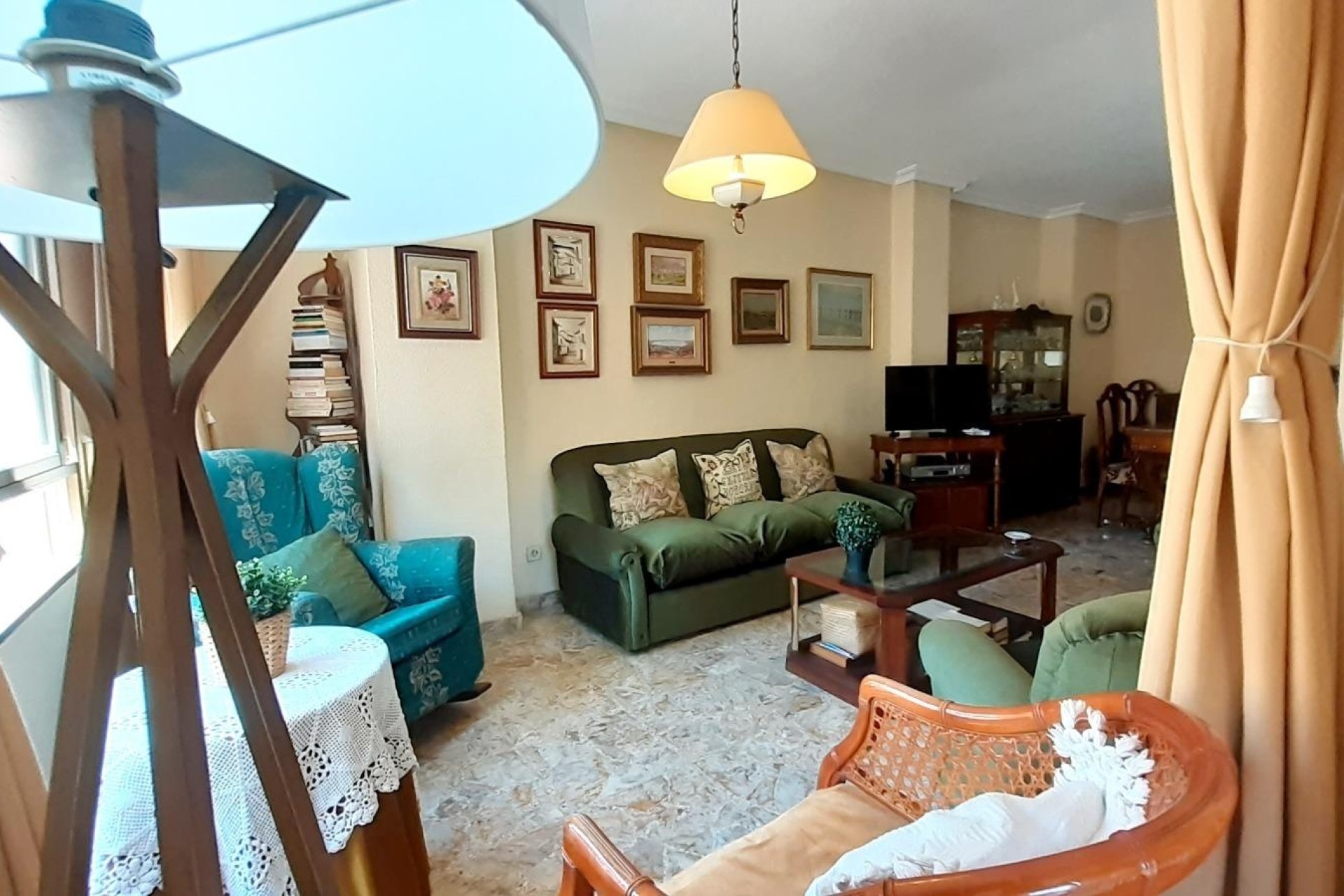 Resale - Wohnung / Appartement -
Torrevieja