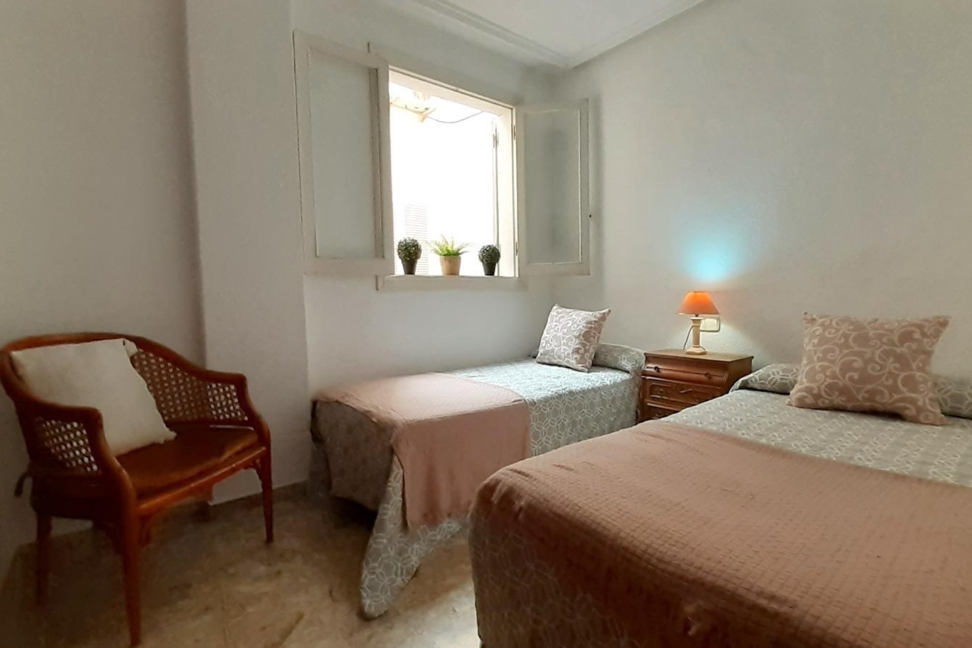 Resale - Wohnung / Appartement -
Torrevieja