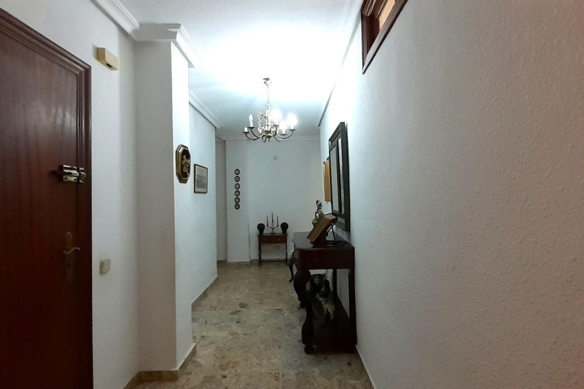 Resale - Wohnung / Appartement -
Torrevieja