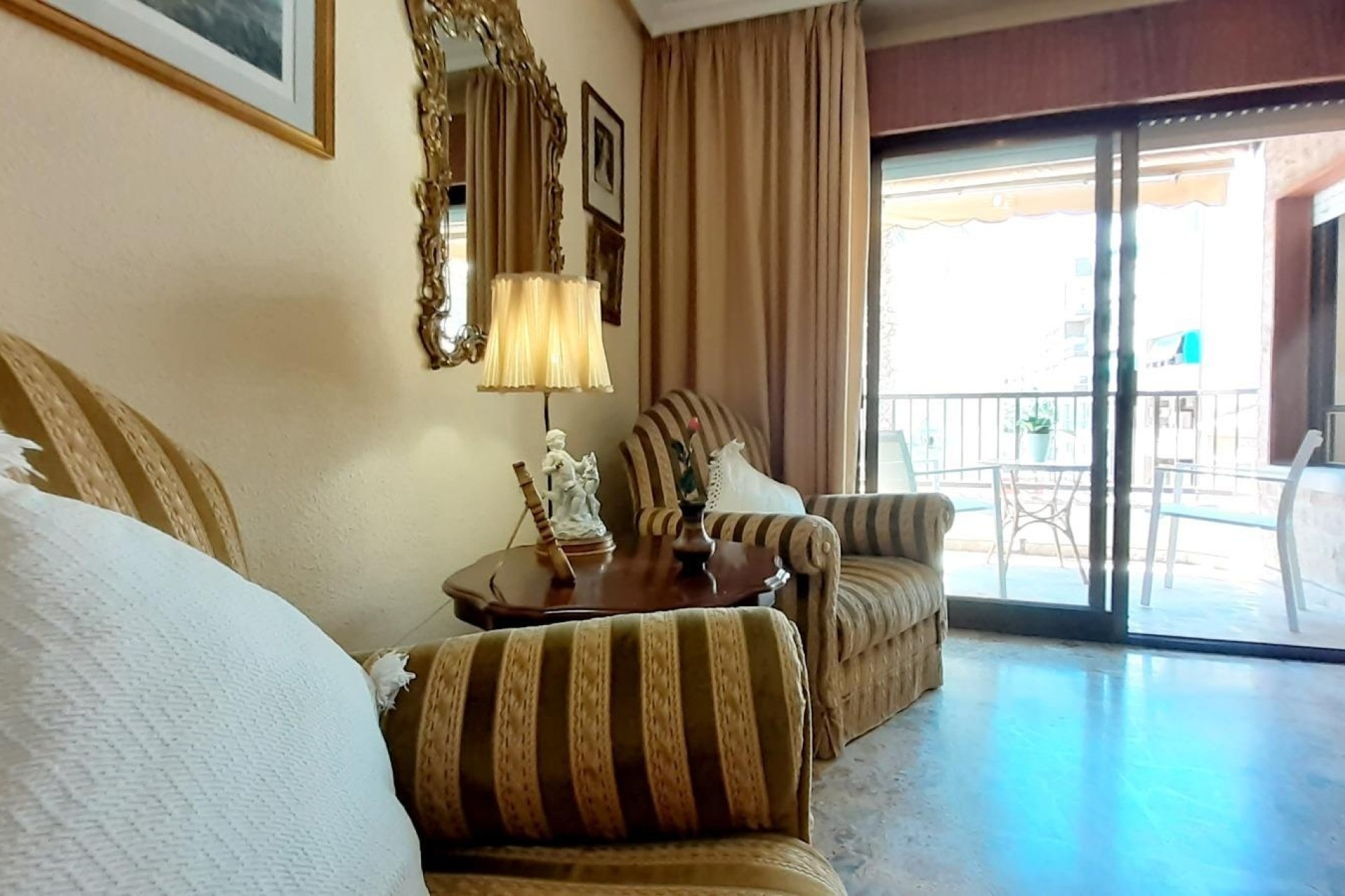 Resale - Wohnung / Appartement -
Torrevieja
