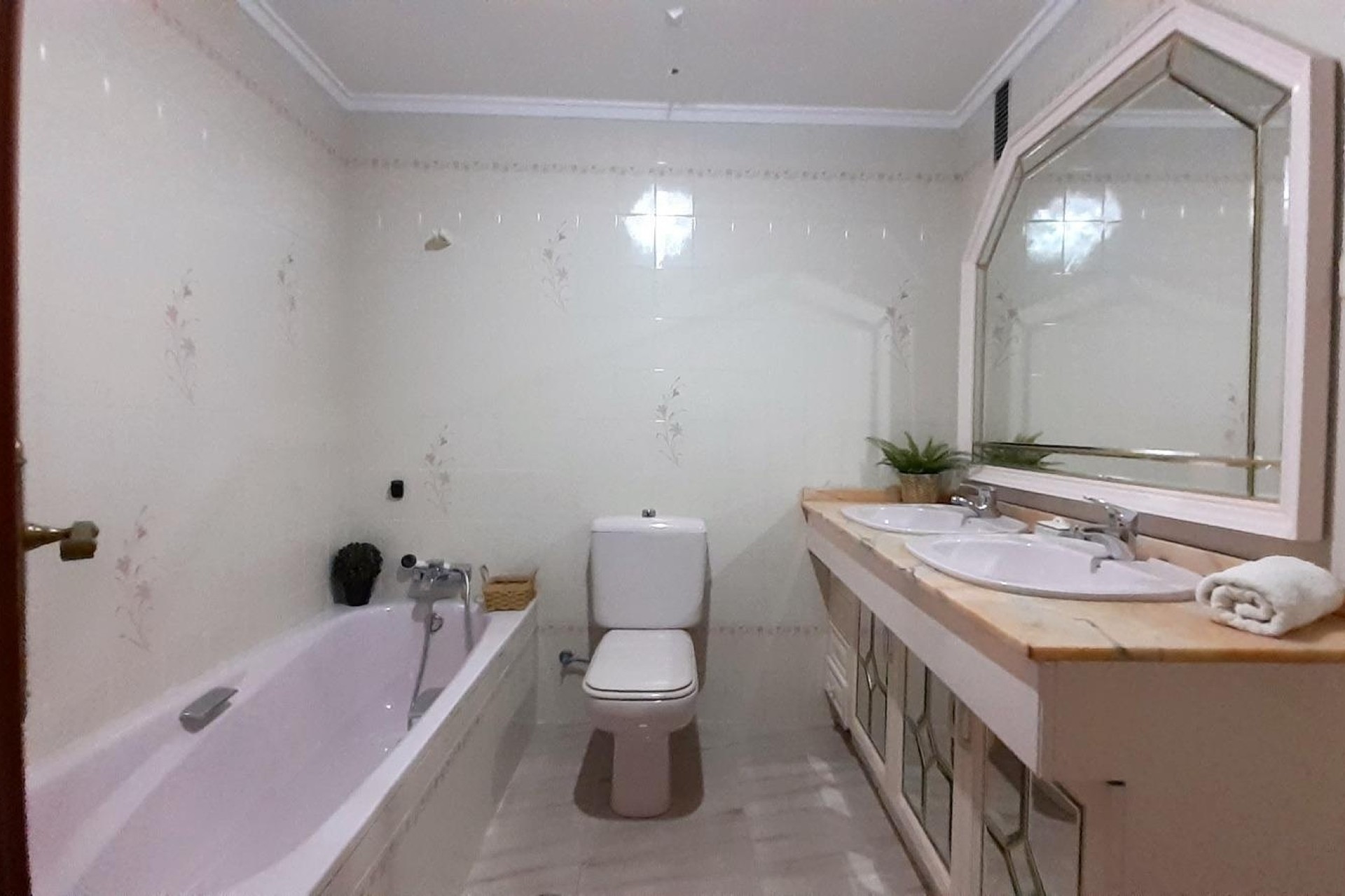 Resale - Wohnung / Appartement -
Torrevieja