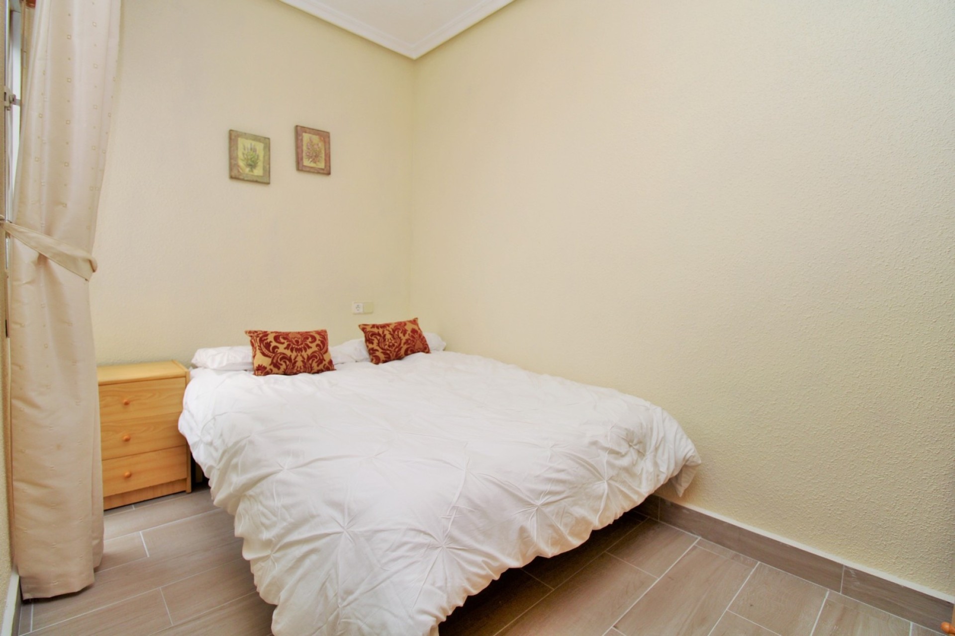 Resale - Wohnung / Appartement -
Torrevieja