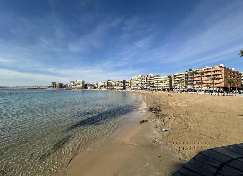 Resale - Wohnung Appartement -
Torrevieja