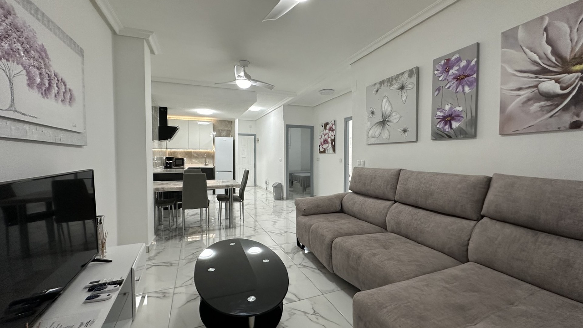 Resale - Wohnung Appartement -
Torrevieja