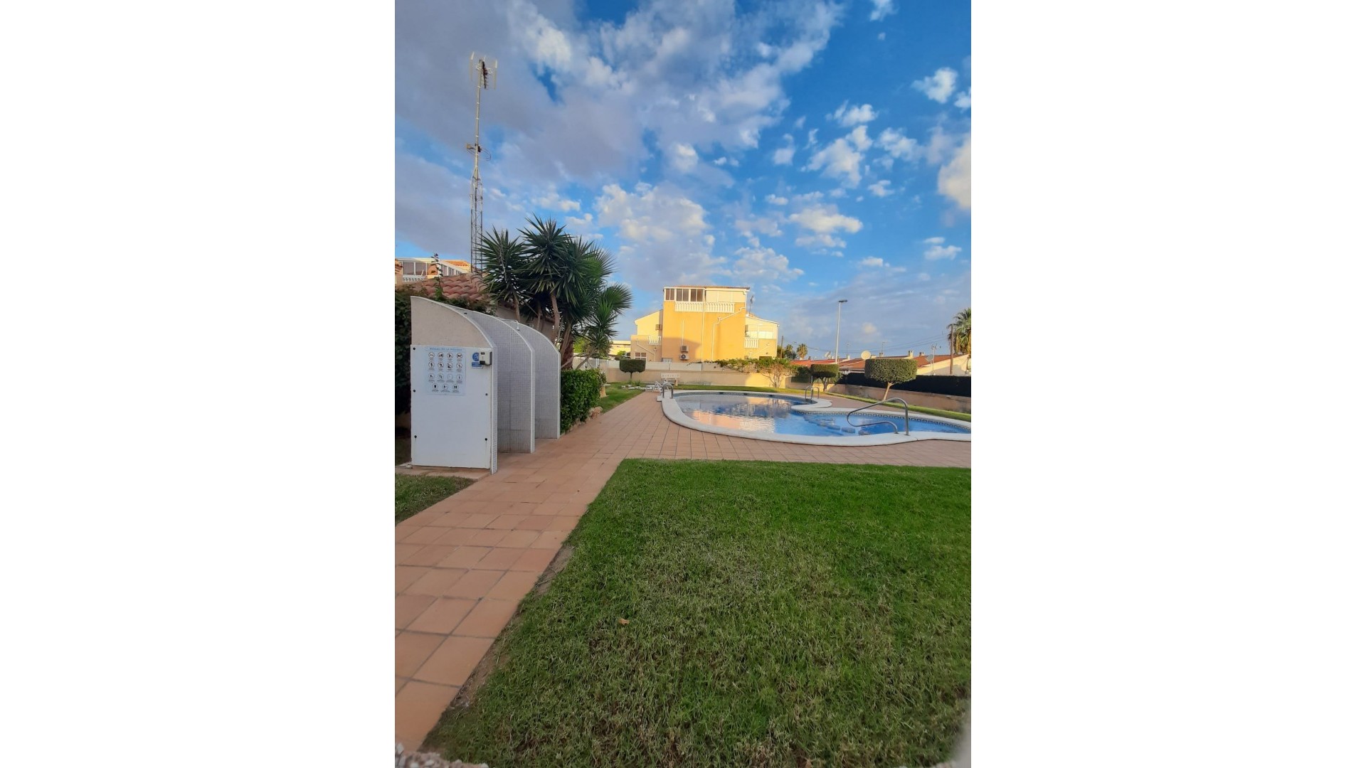 Resale - Wohnung Appartement -
Torrevieja