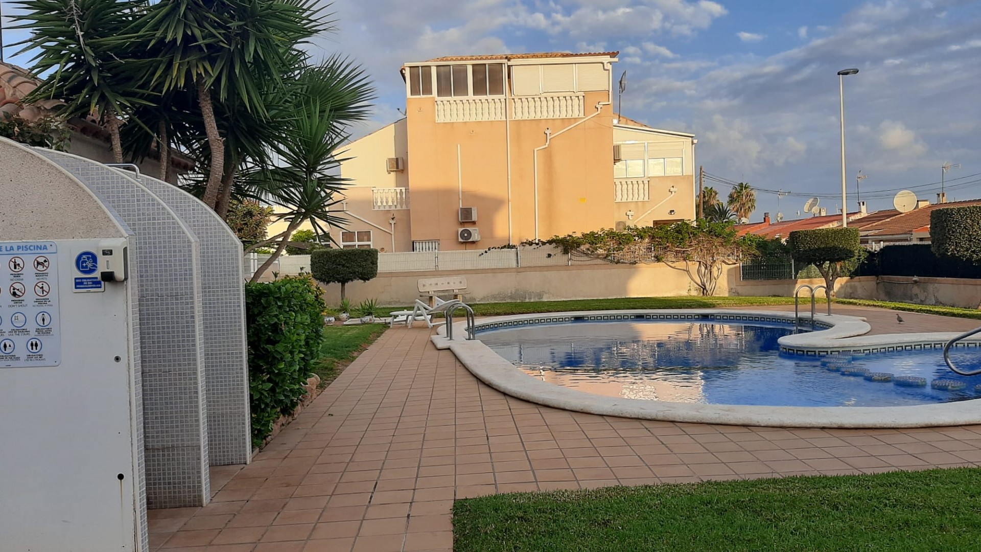 Resale - Wohnung Appartement -
Torrevieja