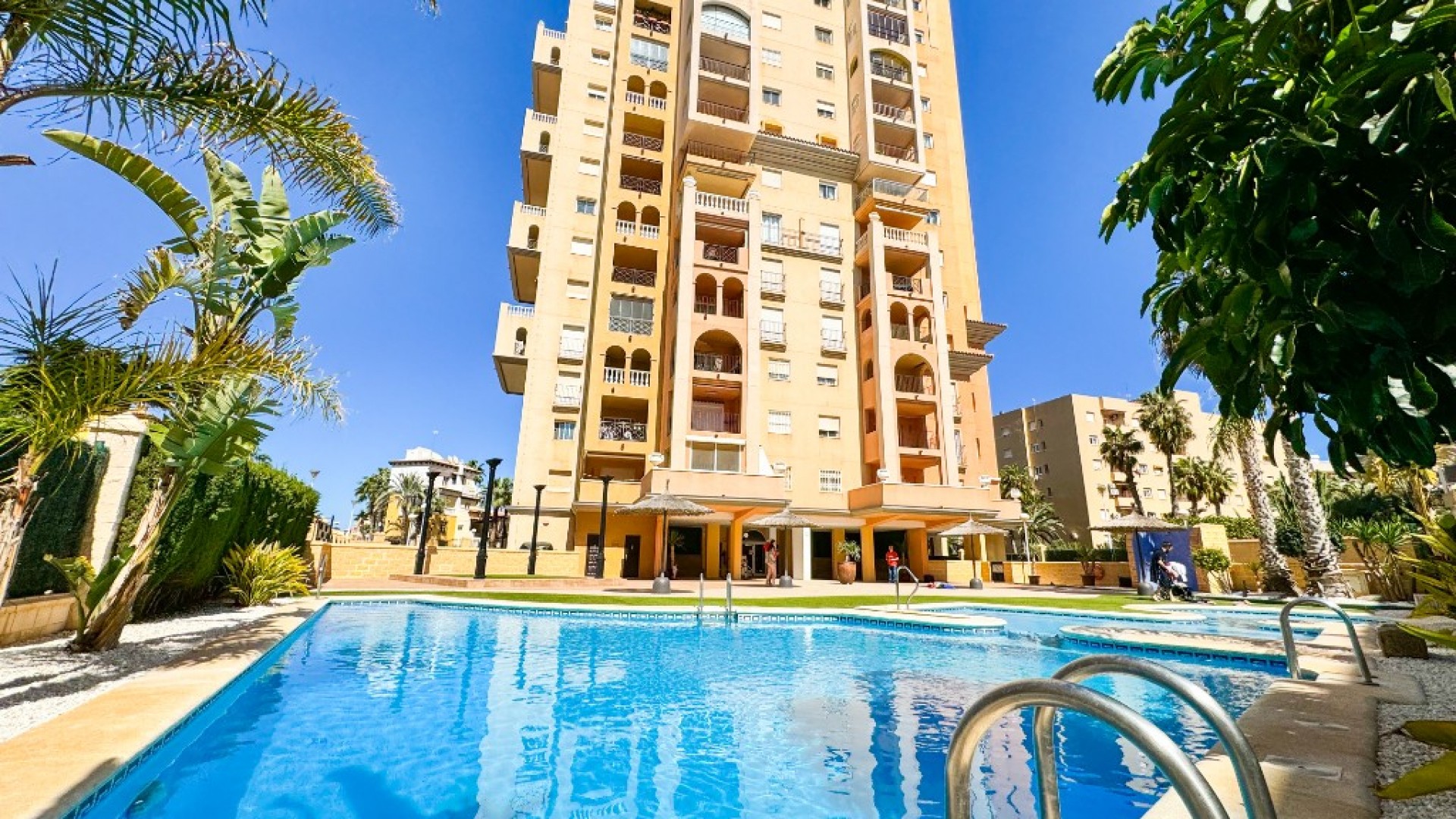 Resale - Wohnung Appartement -
Torrevieja