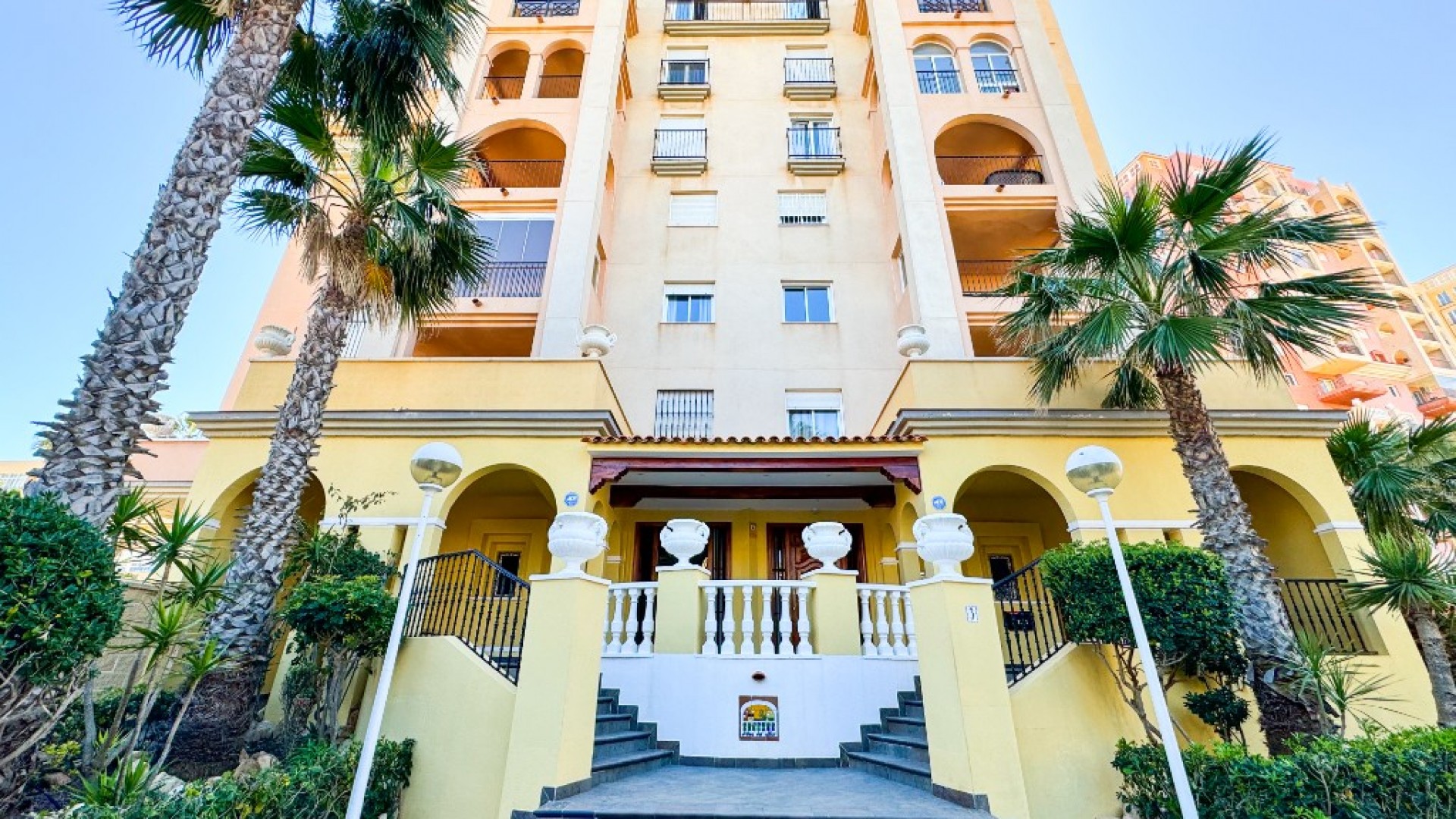 Resale - Wohnung Appartement -
Torrevieja