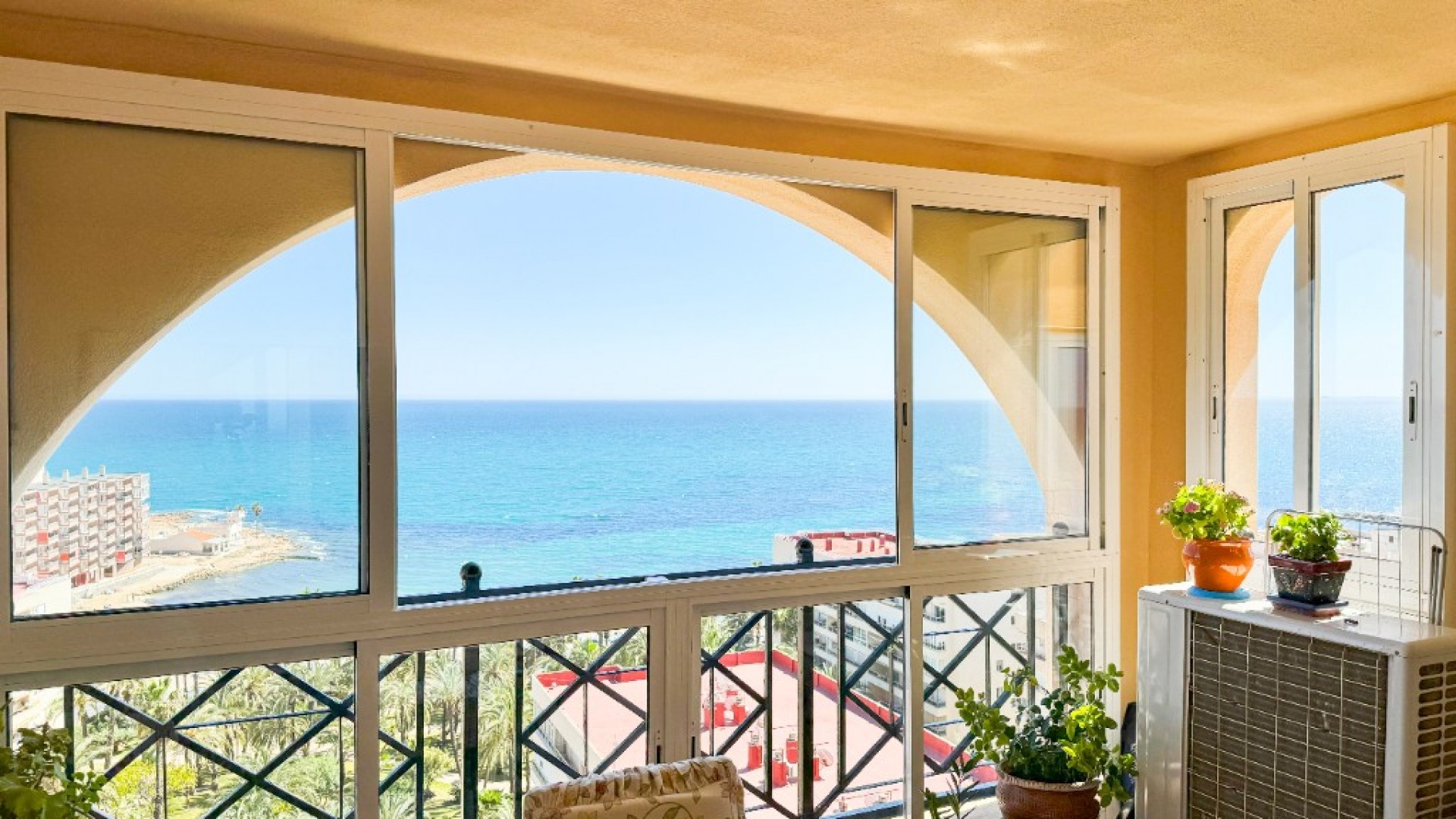 Resale - Wohnung Appartement -
Torrevieja