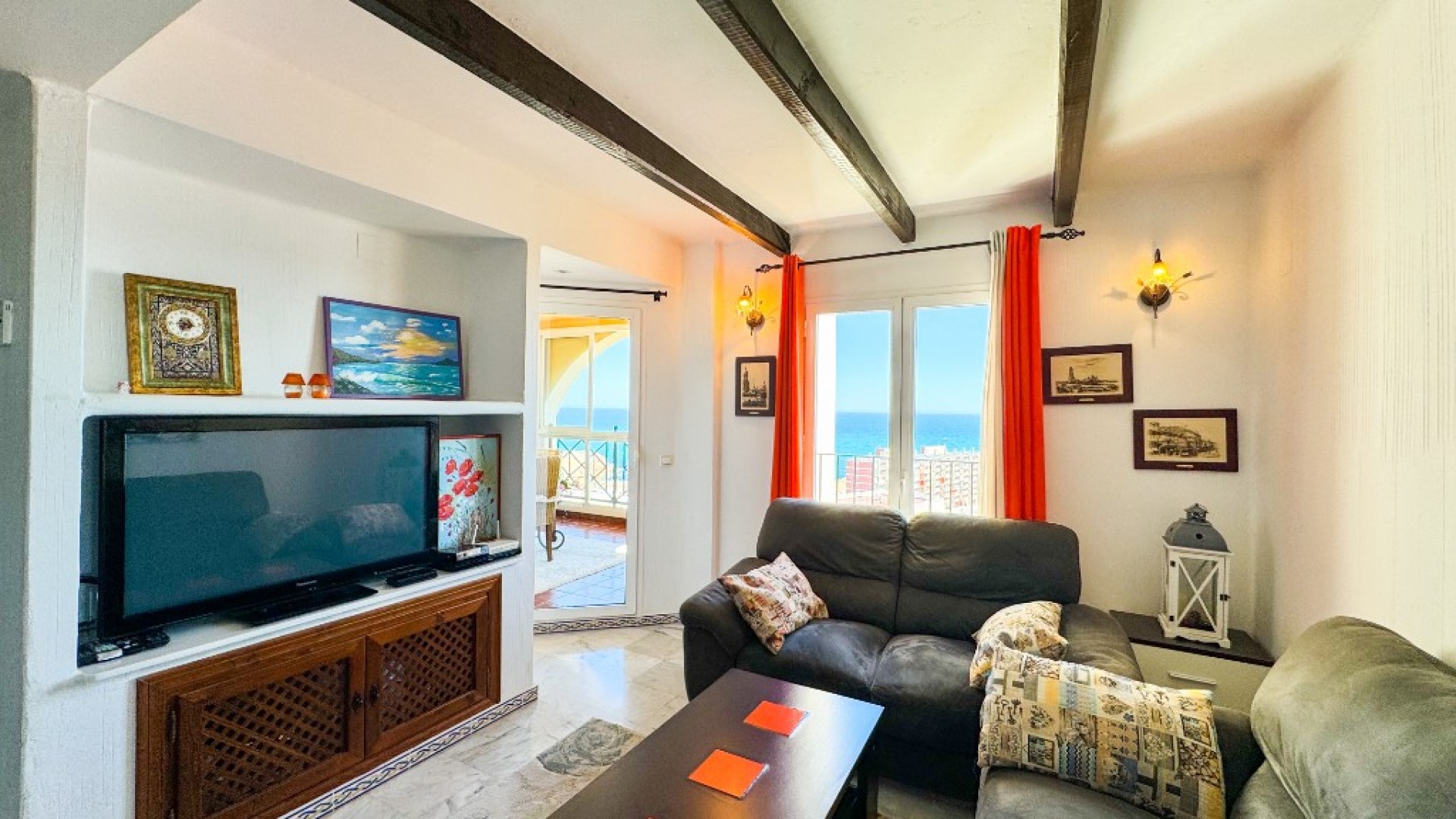 Resale - Wohnung Appartement -
Torrevieja