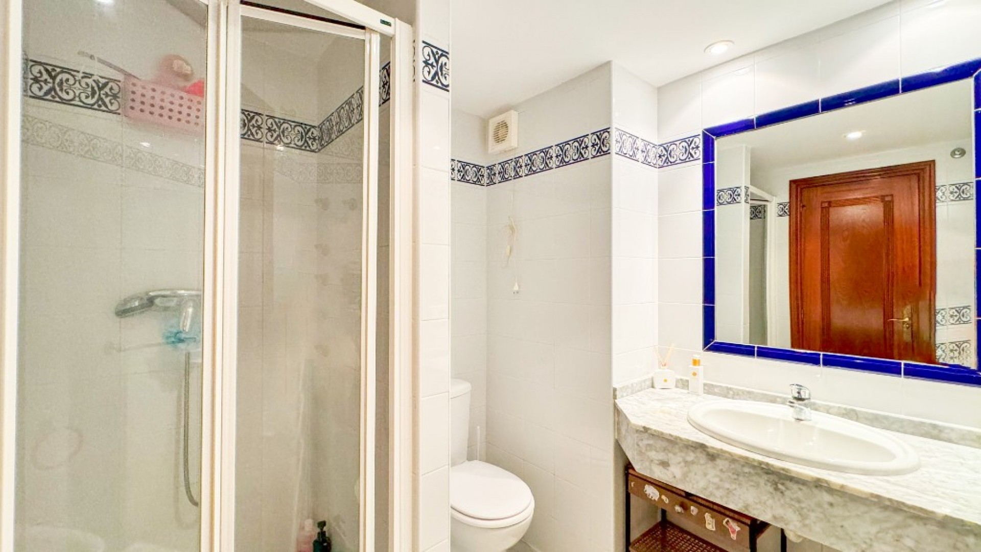 Resale - Wohnung Appartement -
Torrevieja