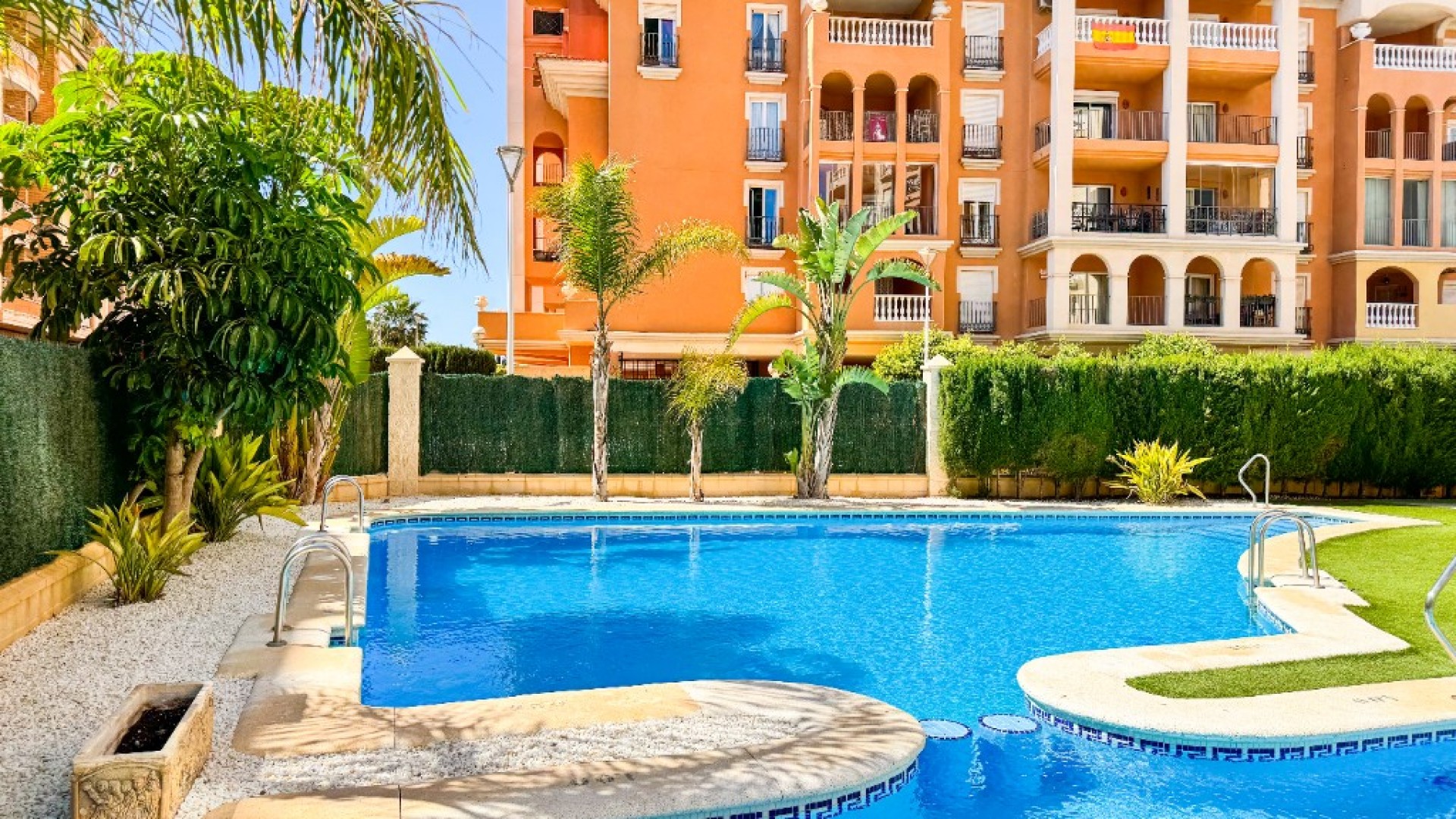 Resale - Wohnung Appartement -
Torrevieja