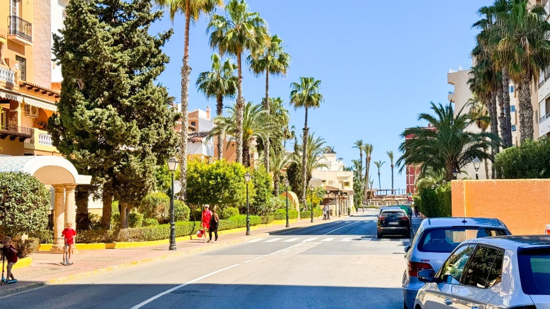 Resale - Wohnung Appartement -
Torrevieja