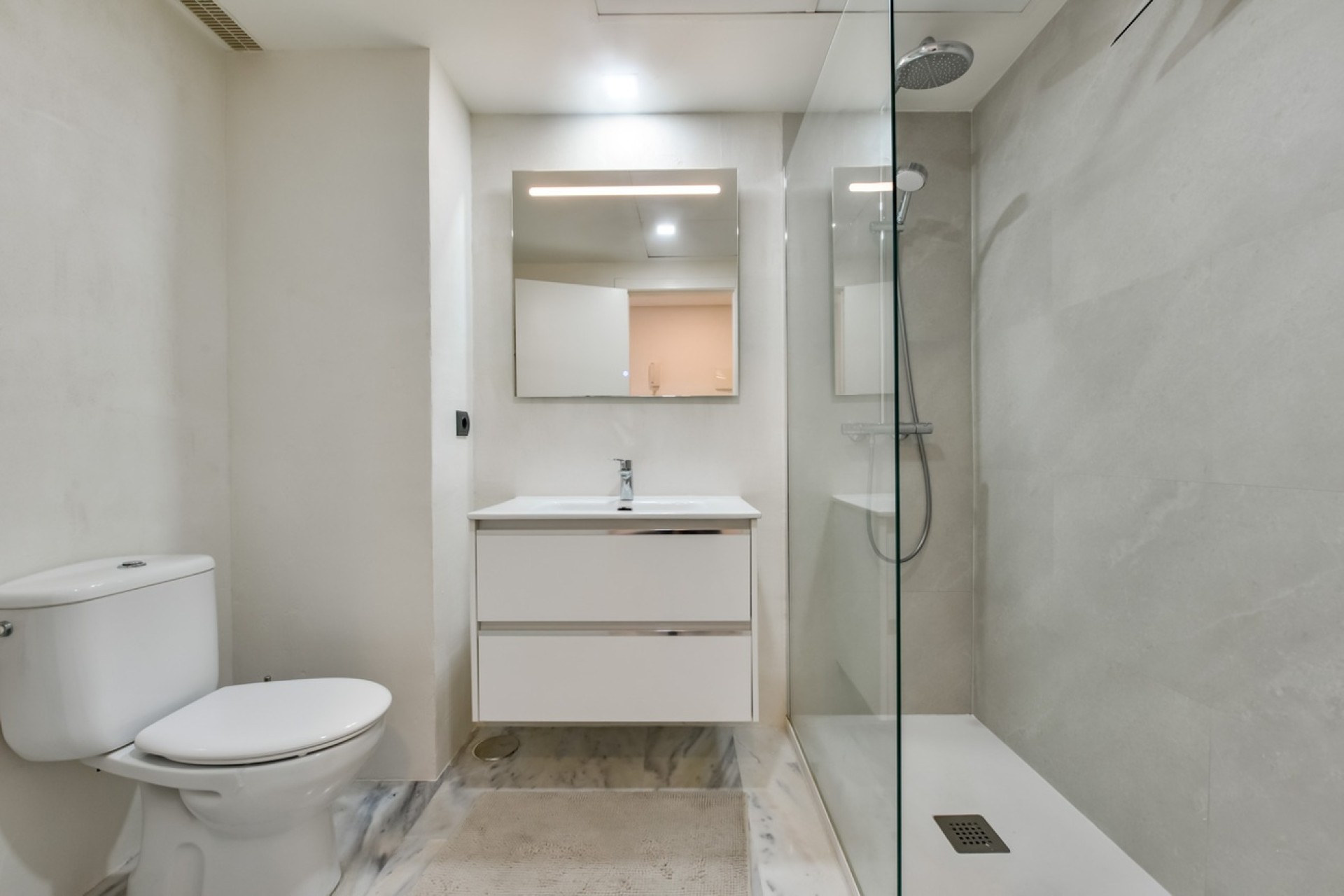 Resale - Wohnung / Appartement -
Villajoyosa - La Cala