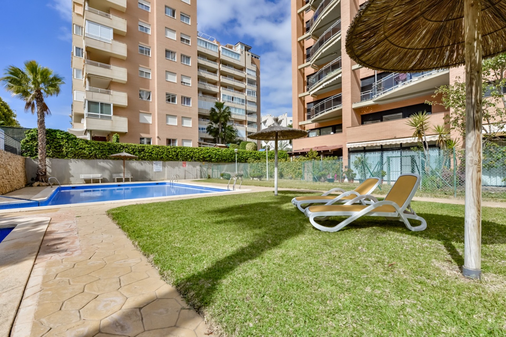 Resale - Wohnung / Appartement -
Villajoyosa - La Cala