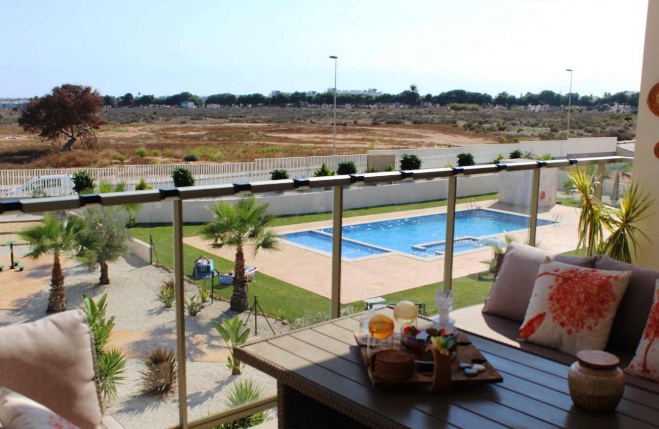 Resale - Wohnung / Appartement -
Villamartín - Costa Blanca