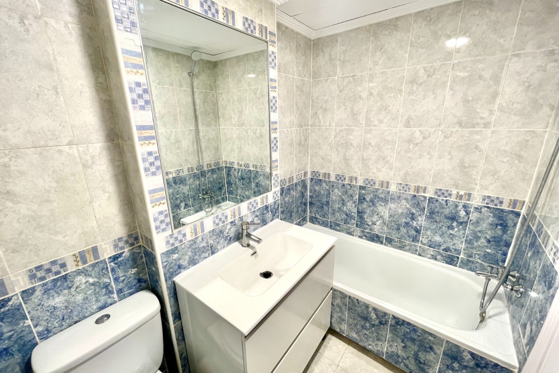 Revente - Appartement -
Algorfa