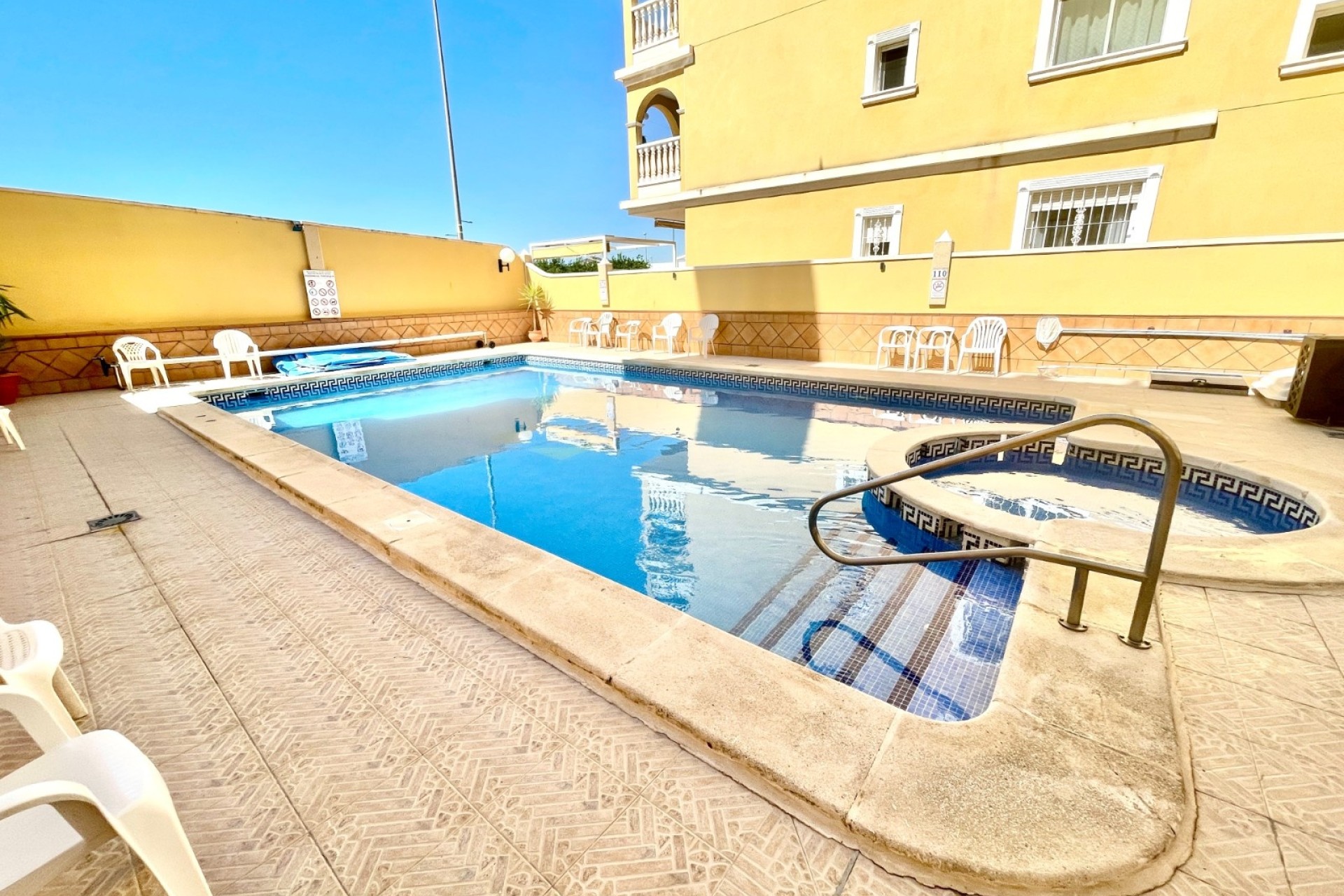 Revente - Appartement -
Algorfa