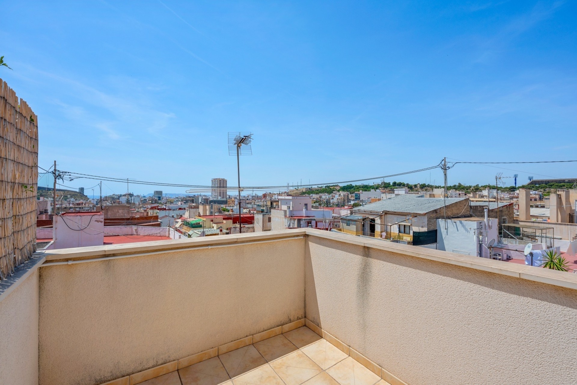 Revente - Appartement -
Alicante - Carolinas Bajas