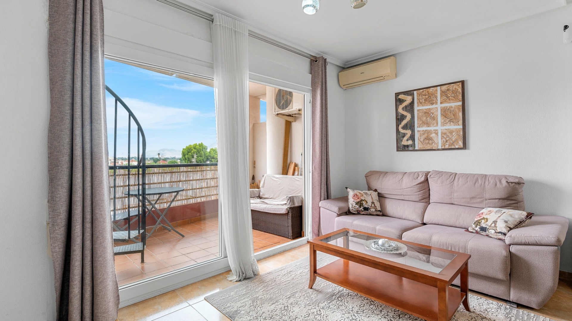 Revente - Appartement -
Almoradí