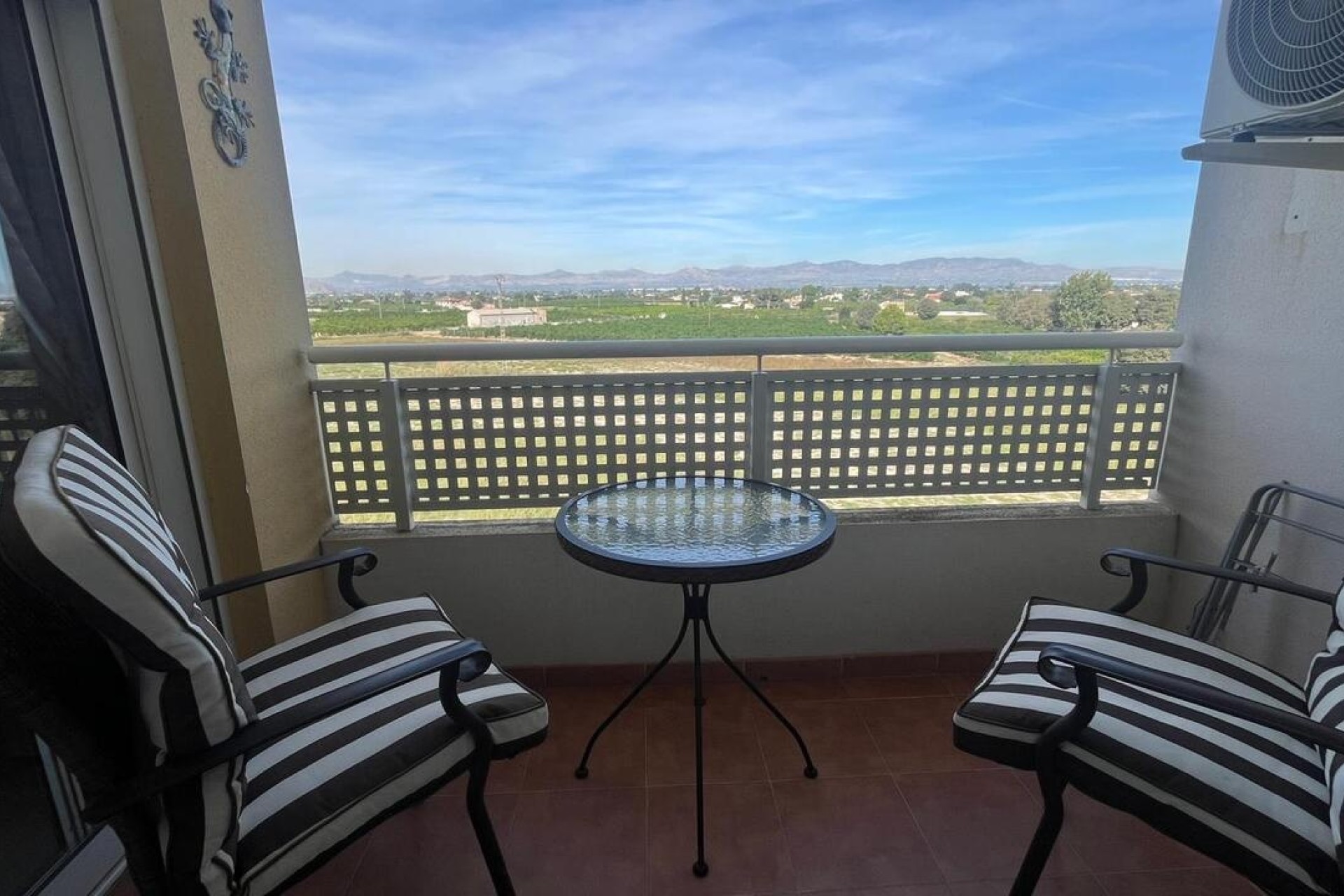 Revente - Appartement -
Almoradí