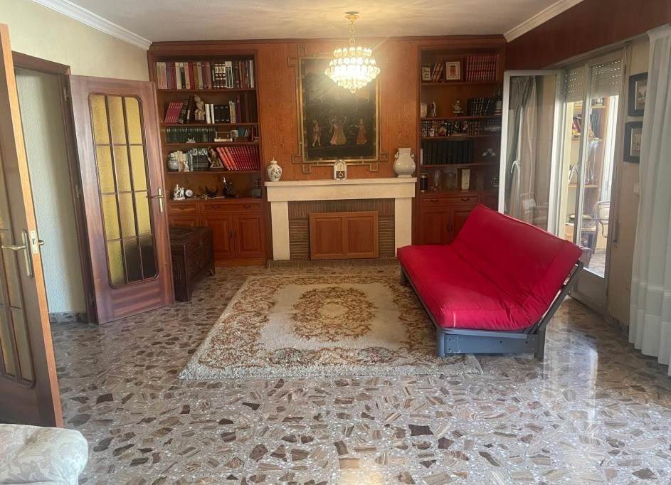 Revente - Appartement -
Almoradí
