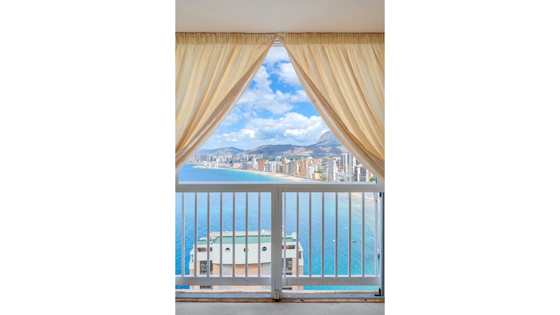 Revente - Appartement -
Benidorm - Levante*