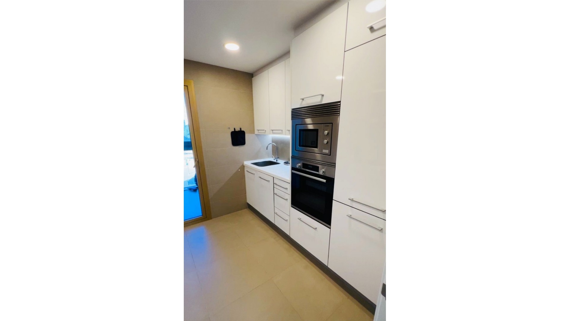 Revente - Appartement -
Benidorm - Poniente