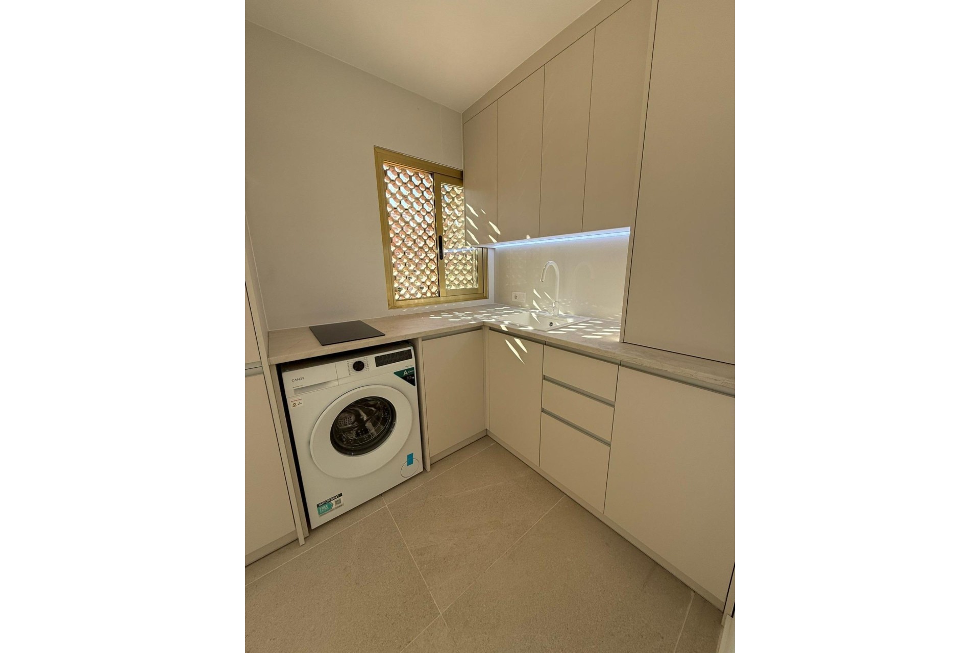 Revente - Appartement -
Benidorm - Rincón de Loix