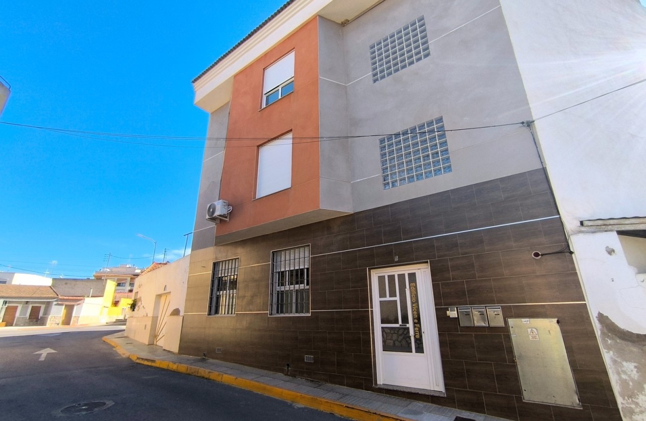 Revente - Appartement -
Benijofar