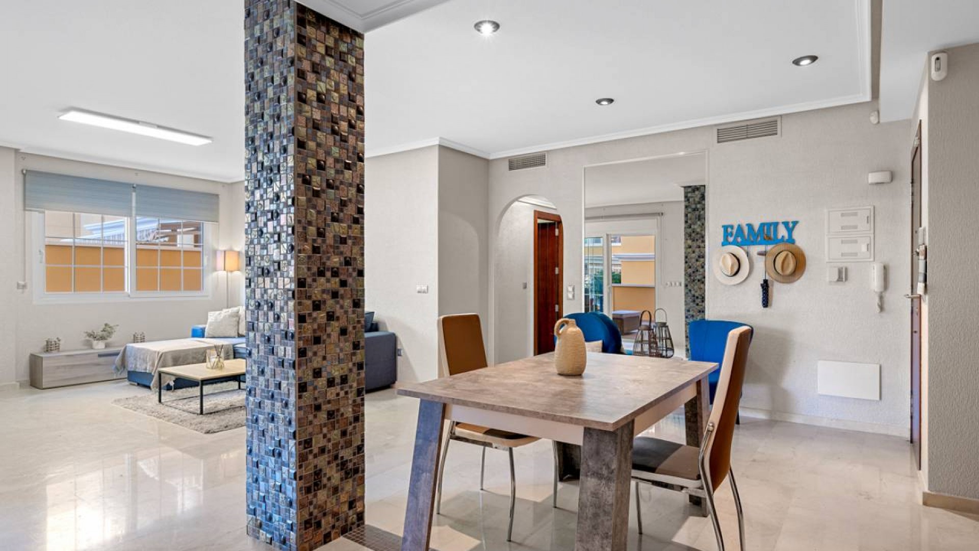 Revente - Appartement -
Cabo Roig