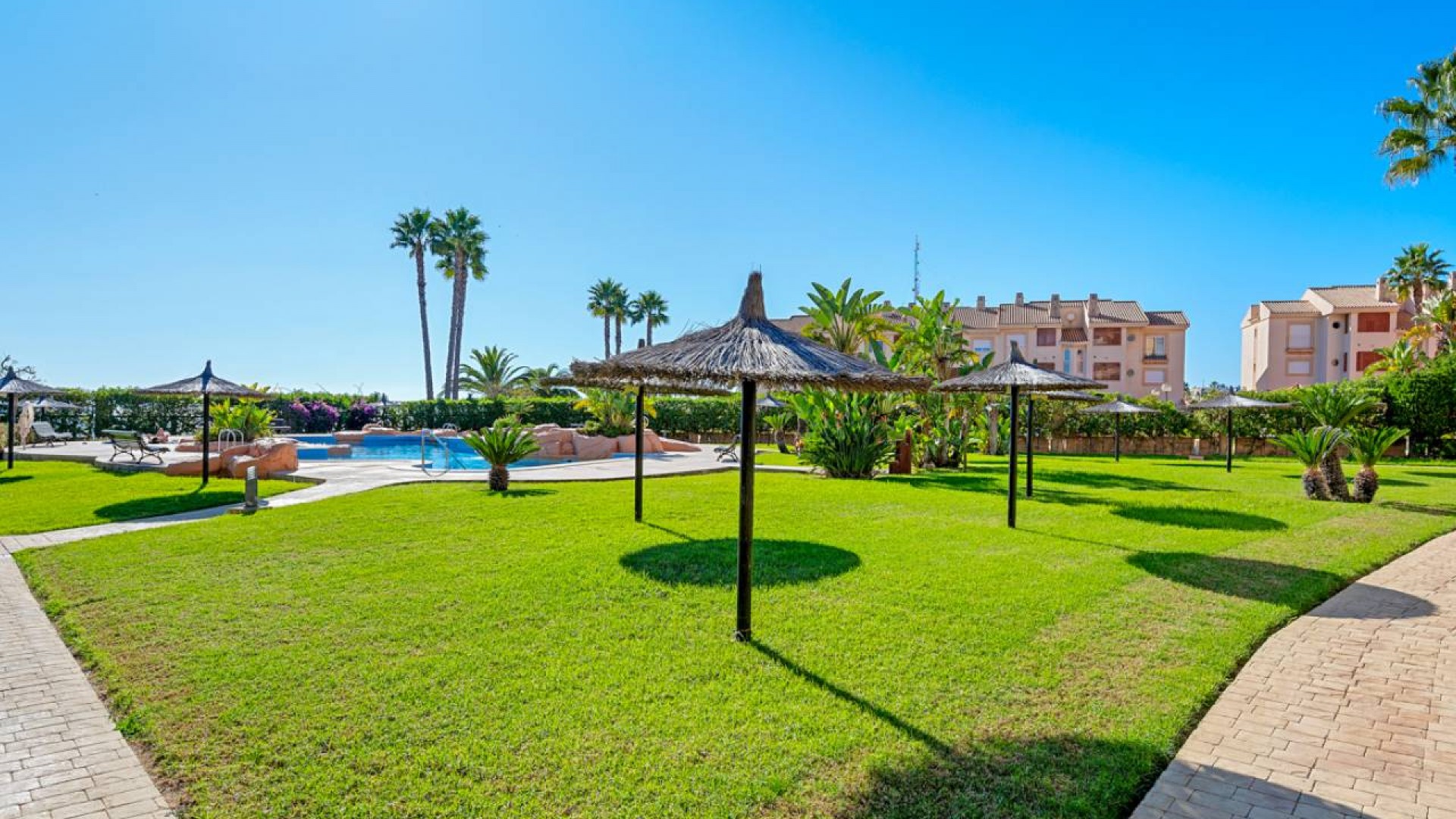 Revente - Appartement -
Cabo Roig