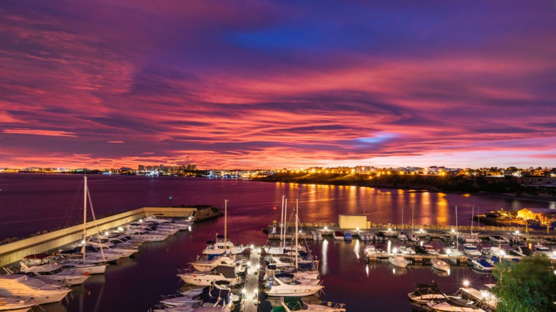 Revente - Appartement -
Cabo Roig