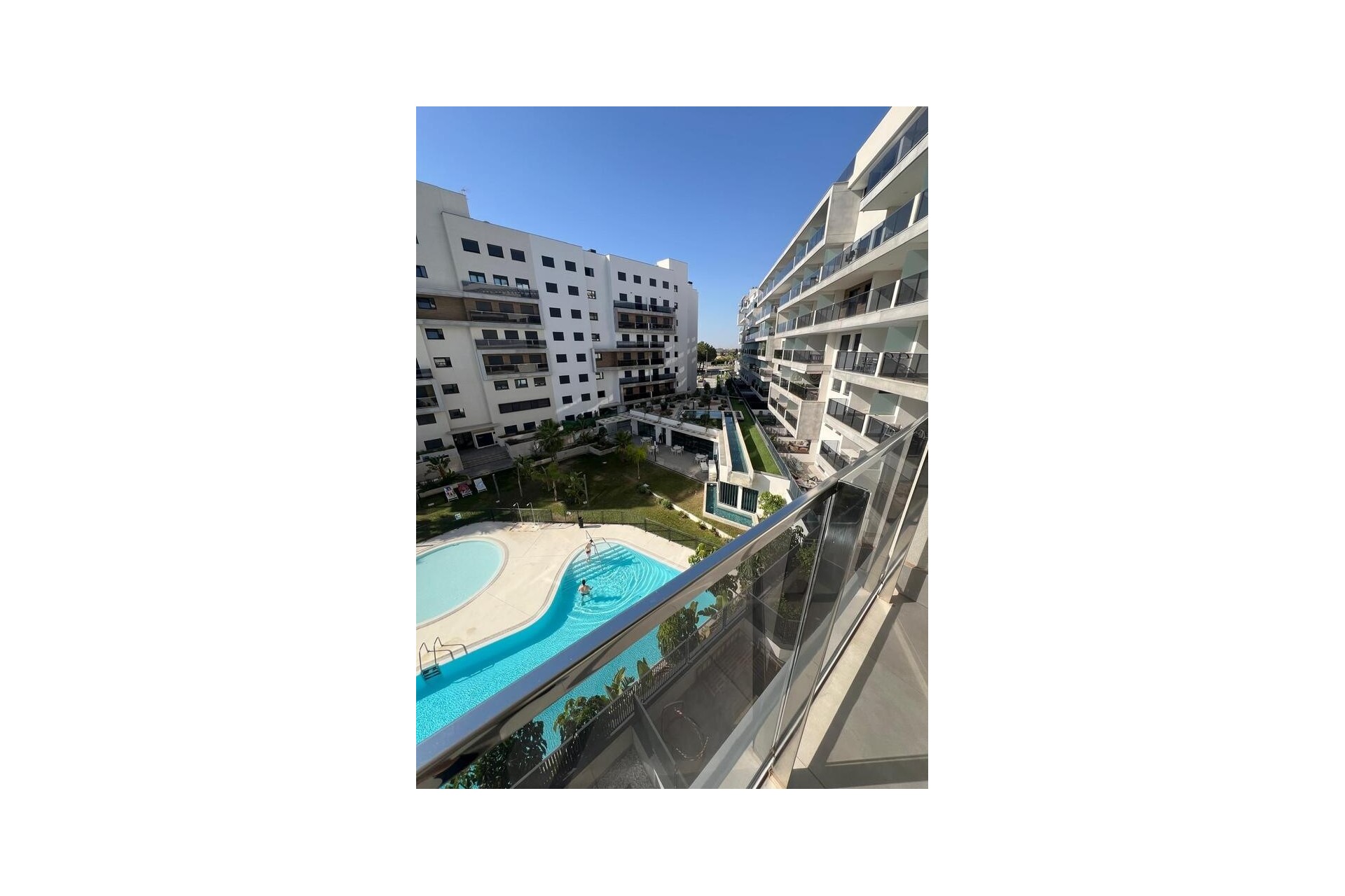 Revente - Appartement -
Campoamor