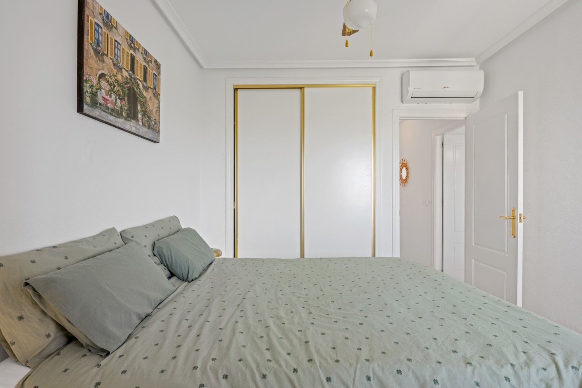 Revente - Appartement -
Daya Nueva - Costa Blanca South