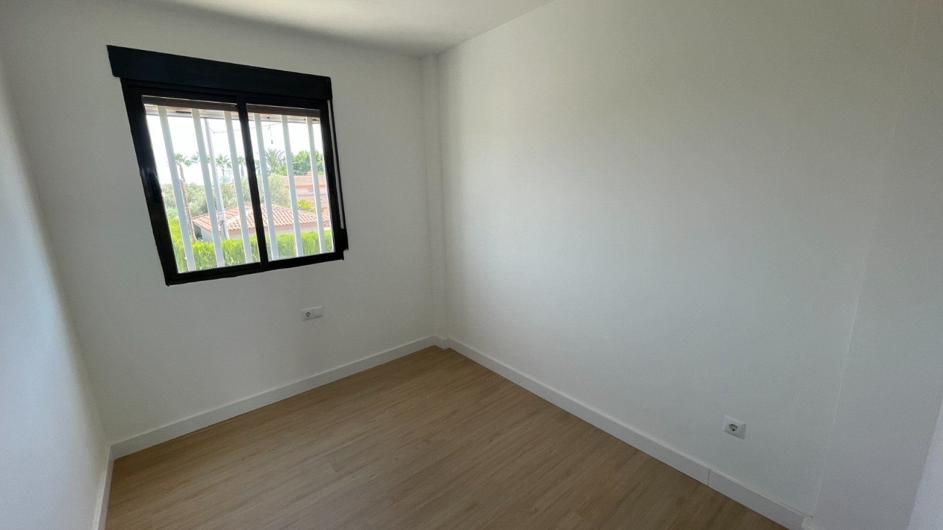 Revente - Appartement -
Daya Nueva