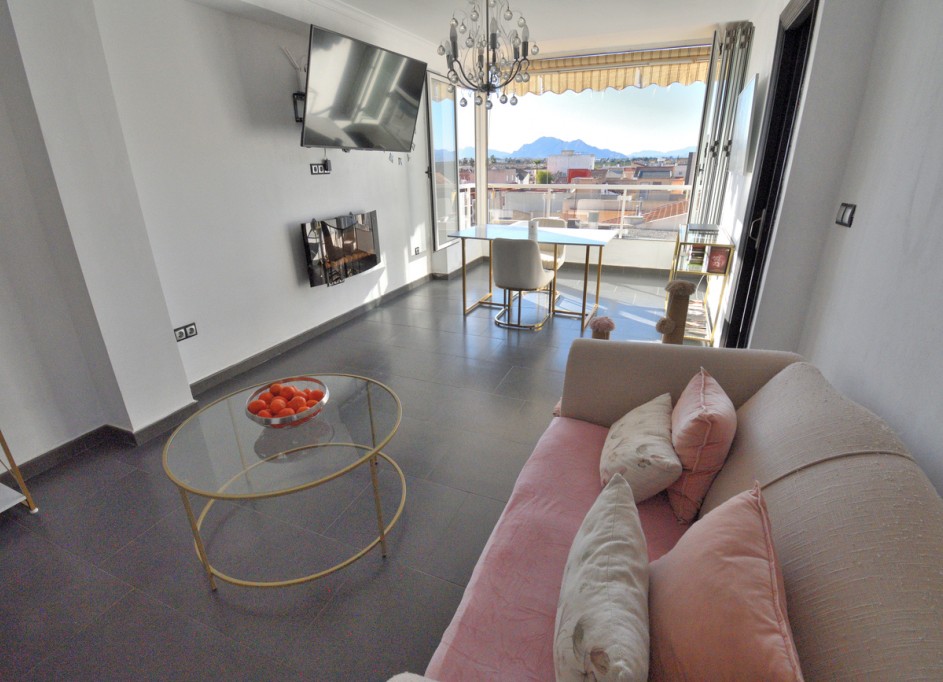 Revente - Appartement -
Daya Nueva