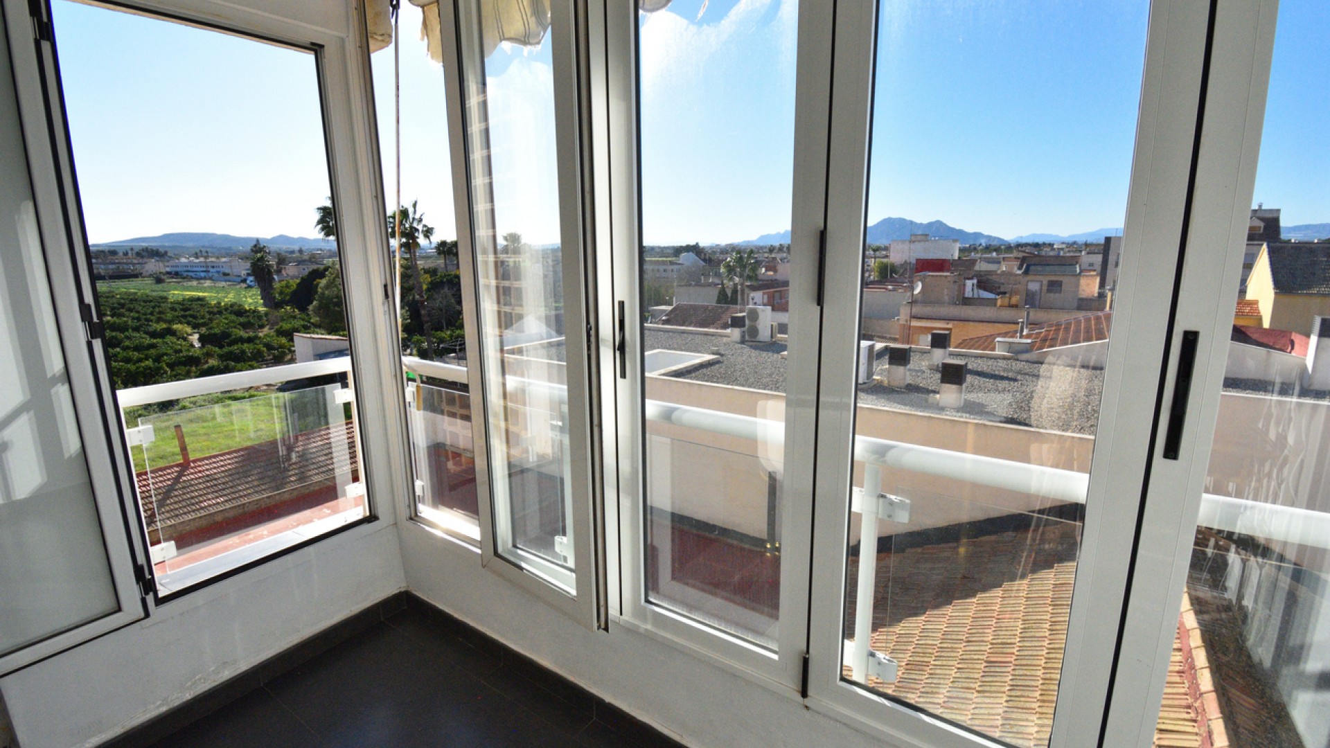 Revente - Appartement -
Daya Nueva