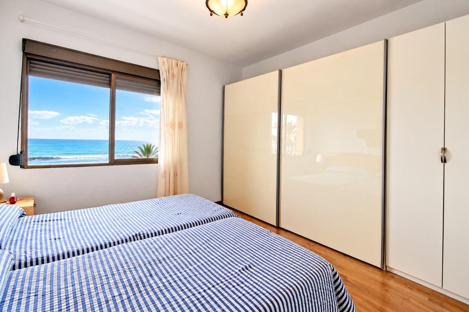 Revente - Appartement -
El Campello - Playa Muchavista