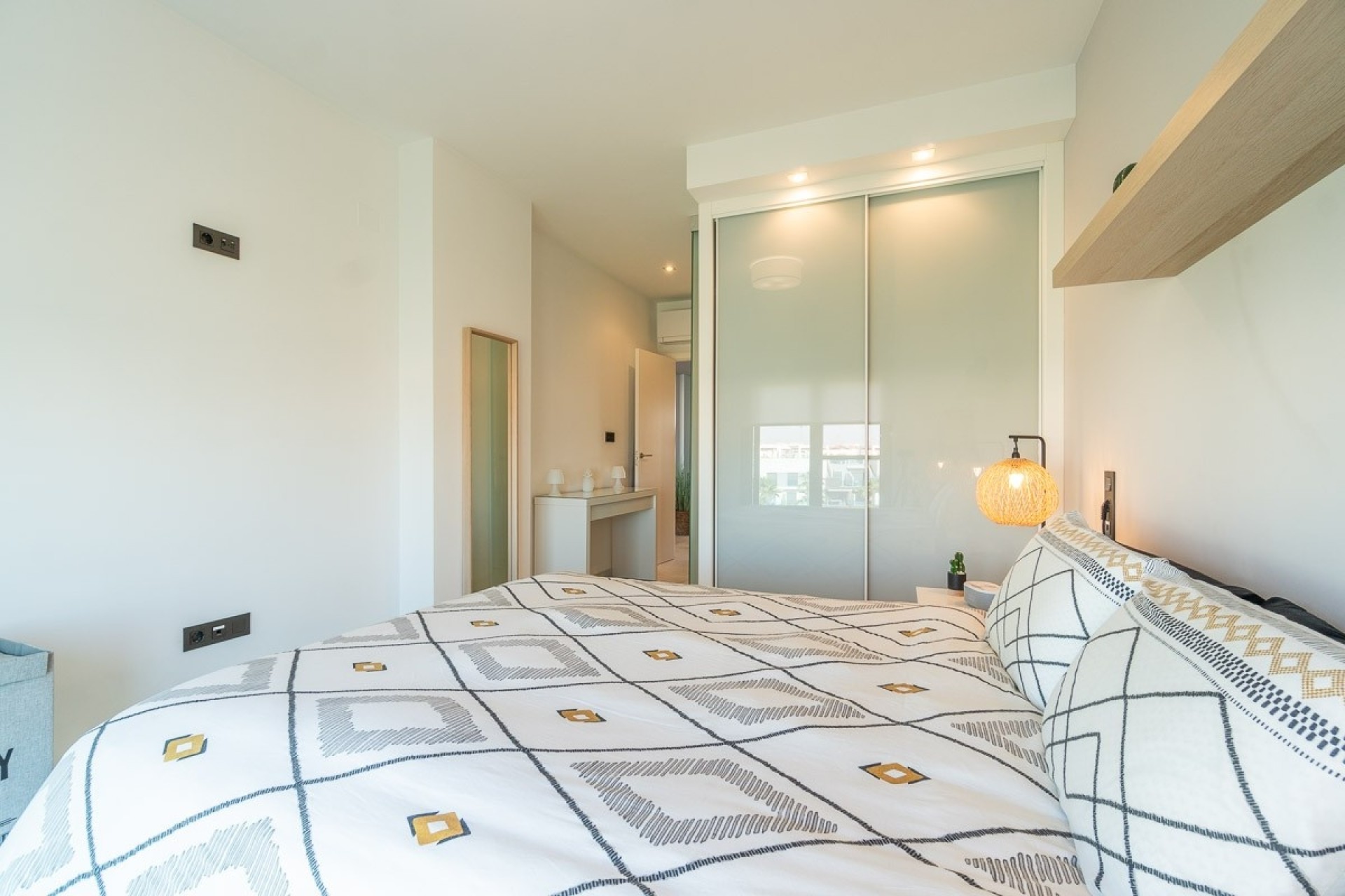 Revente - Appartement -
El Raso
