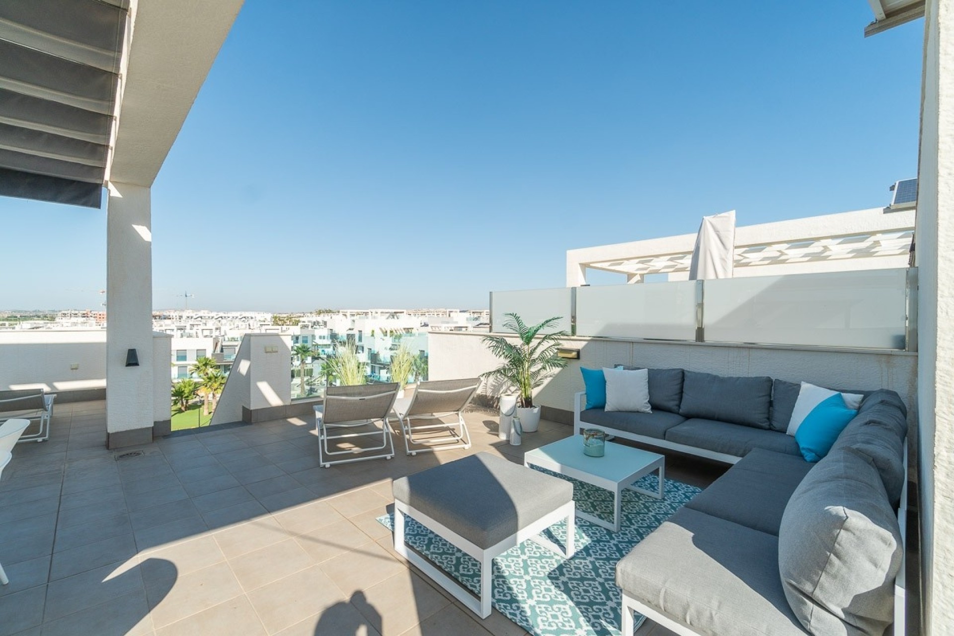 Revente - Appartement -
El Raso