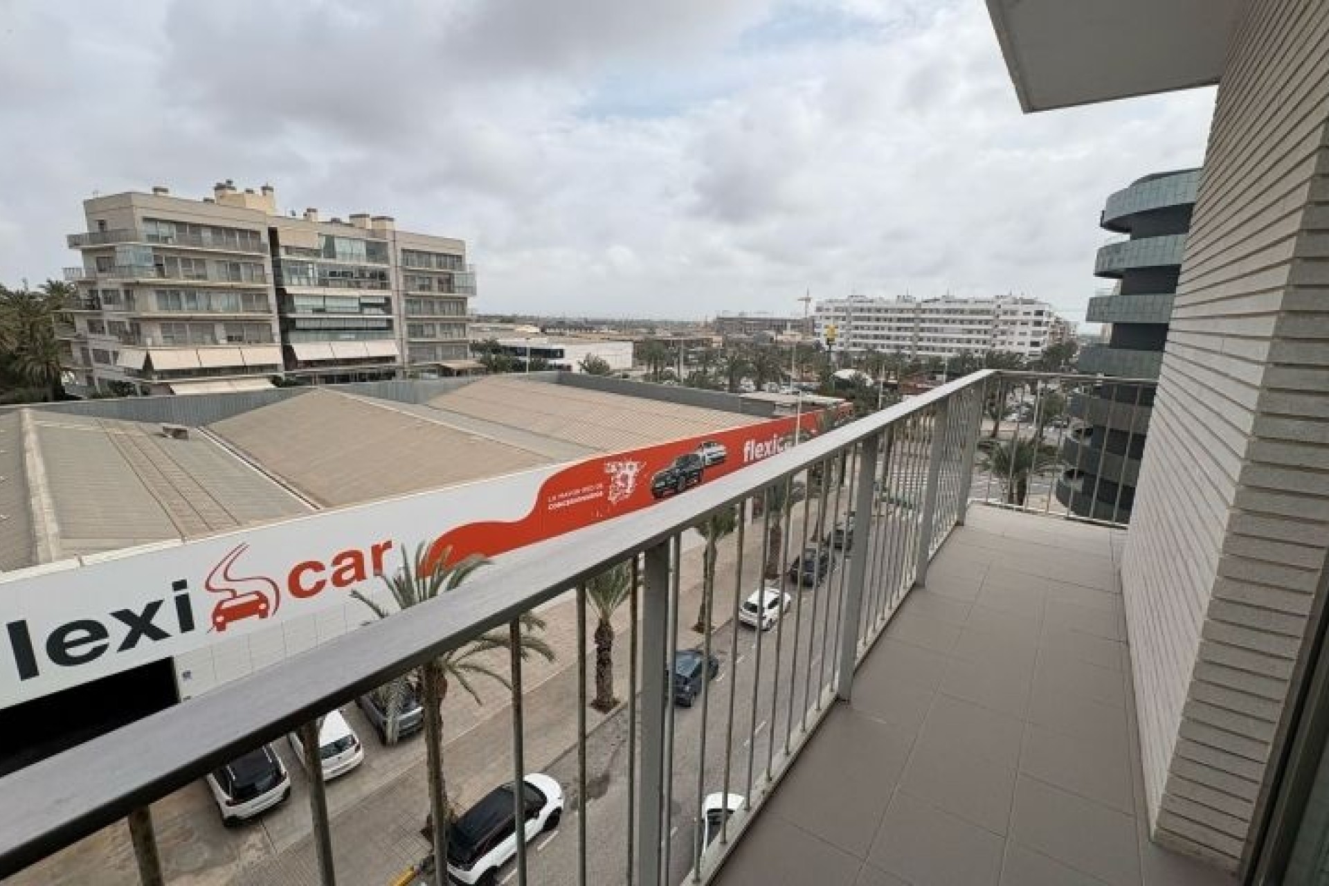 Revente - Appartement -
Elche