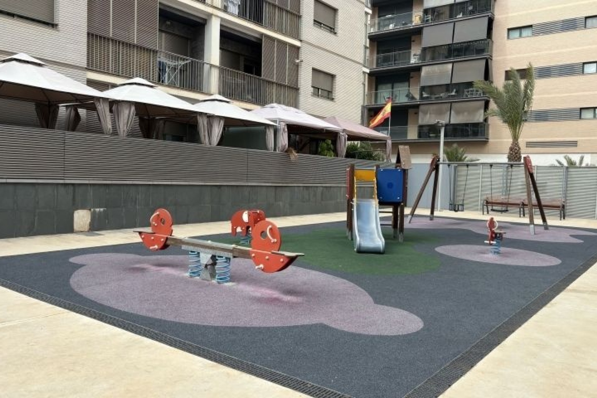 Revente - Appartement -
Elche