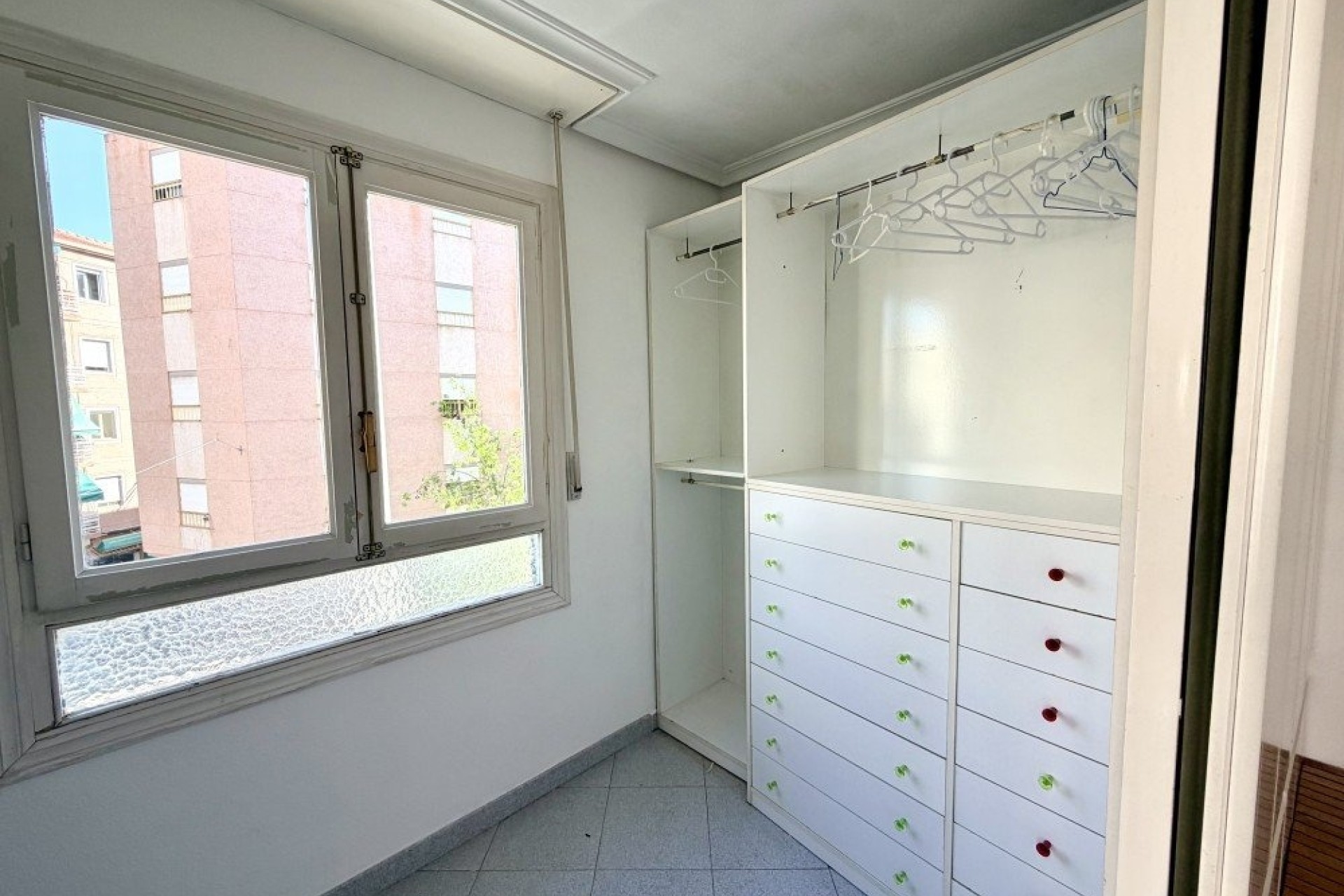 Revente - Appartement -
Elche