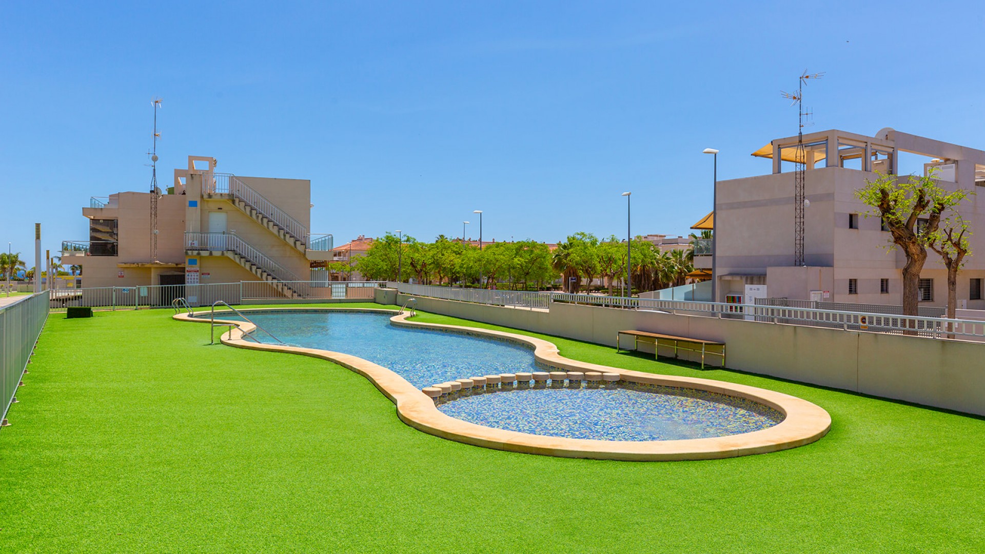 Revente - Appartement -
Elche