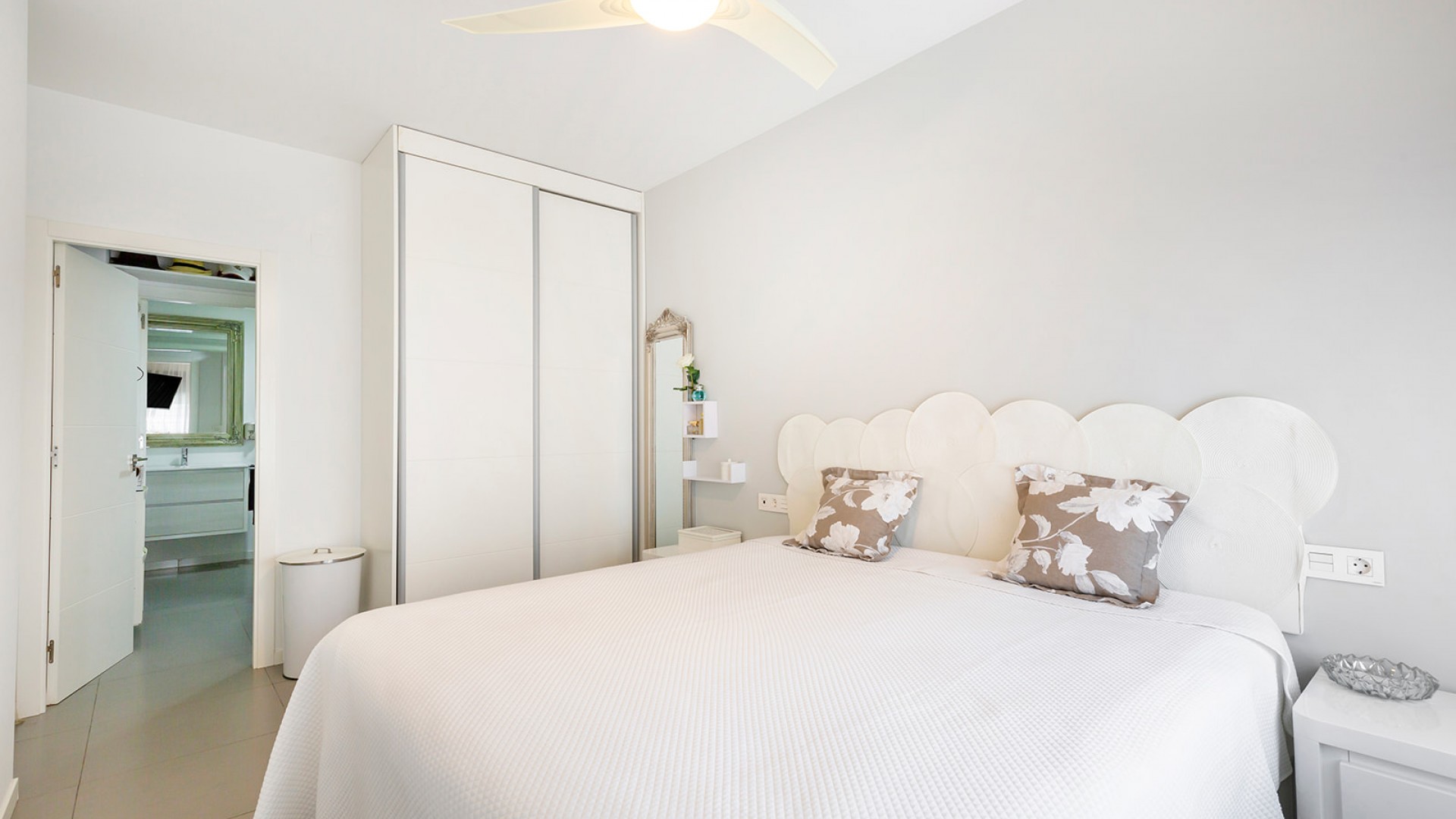 Revente - Appartement -
Elche