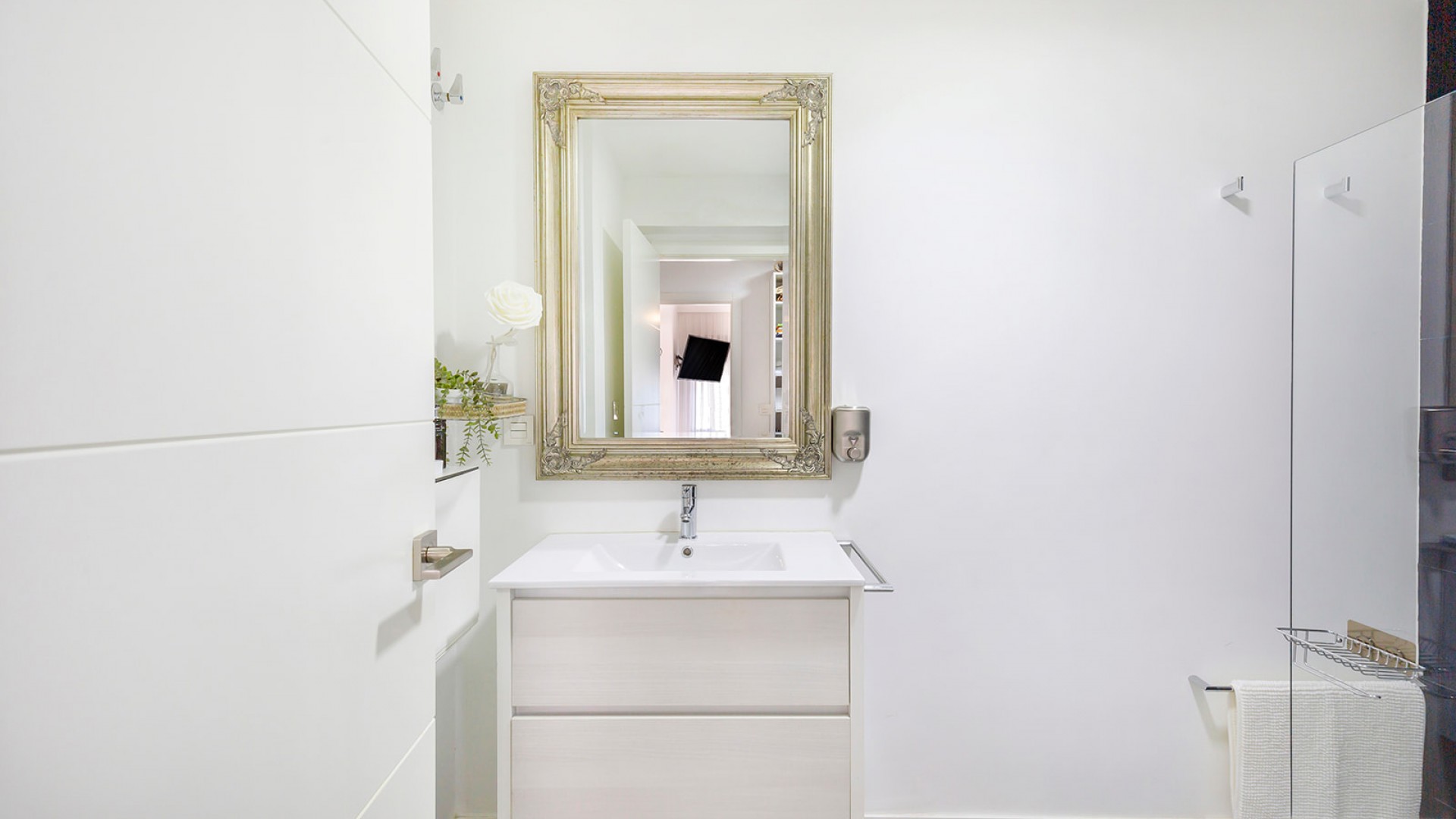 Revente - Appartement -
Elche