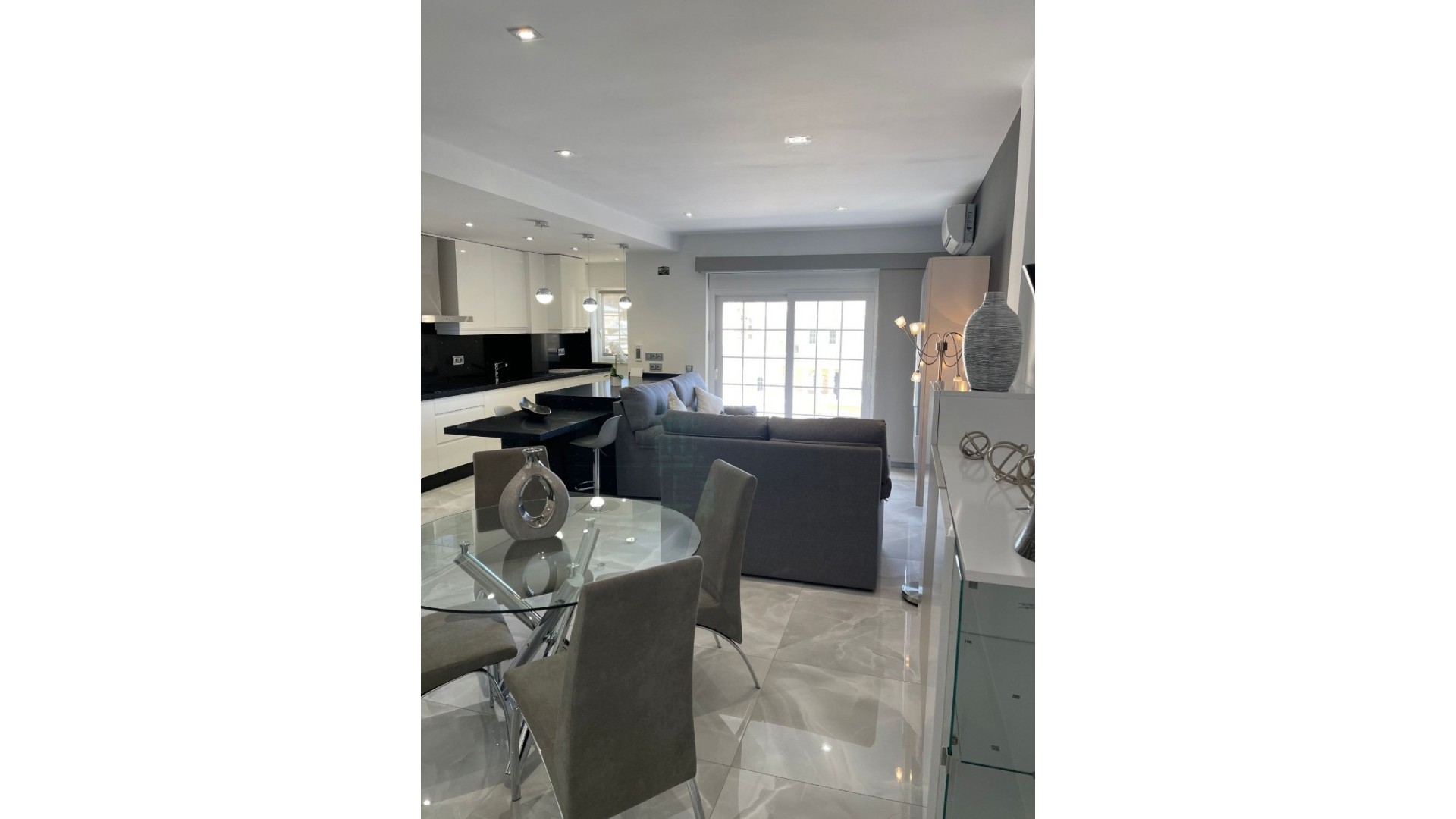 Revente - Appartement -
Guardamar del Segura - Guardamar